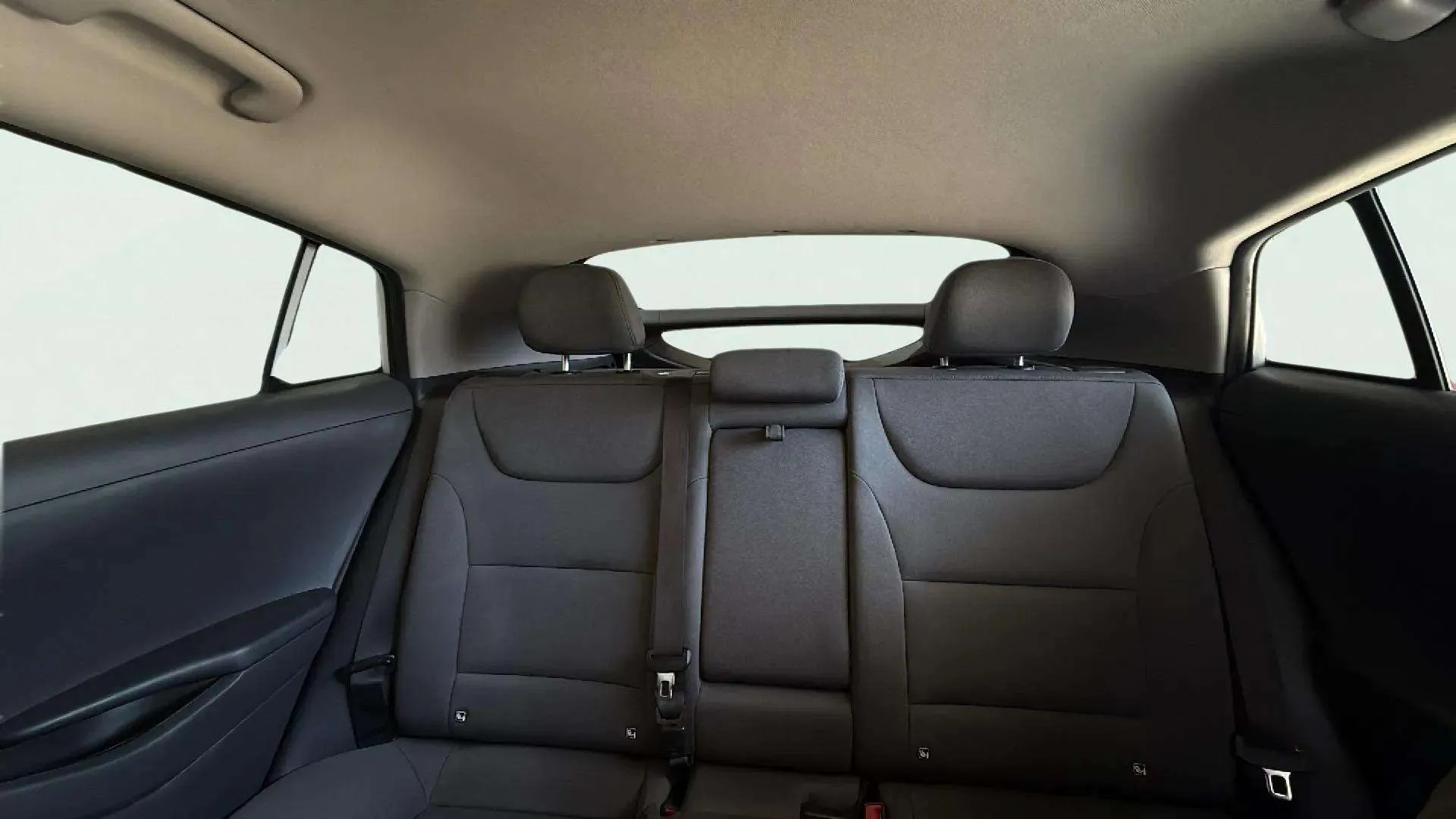 Hyundai Ioniq 1.6 GDI HEV Tecno DT - foto 13