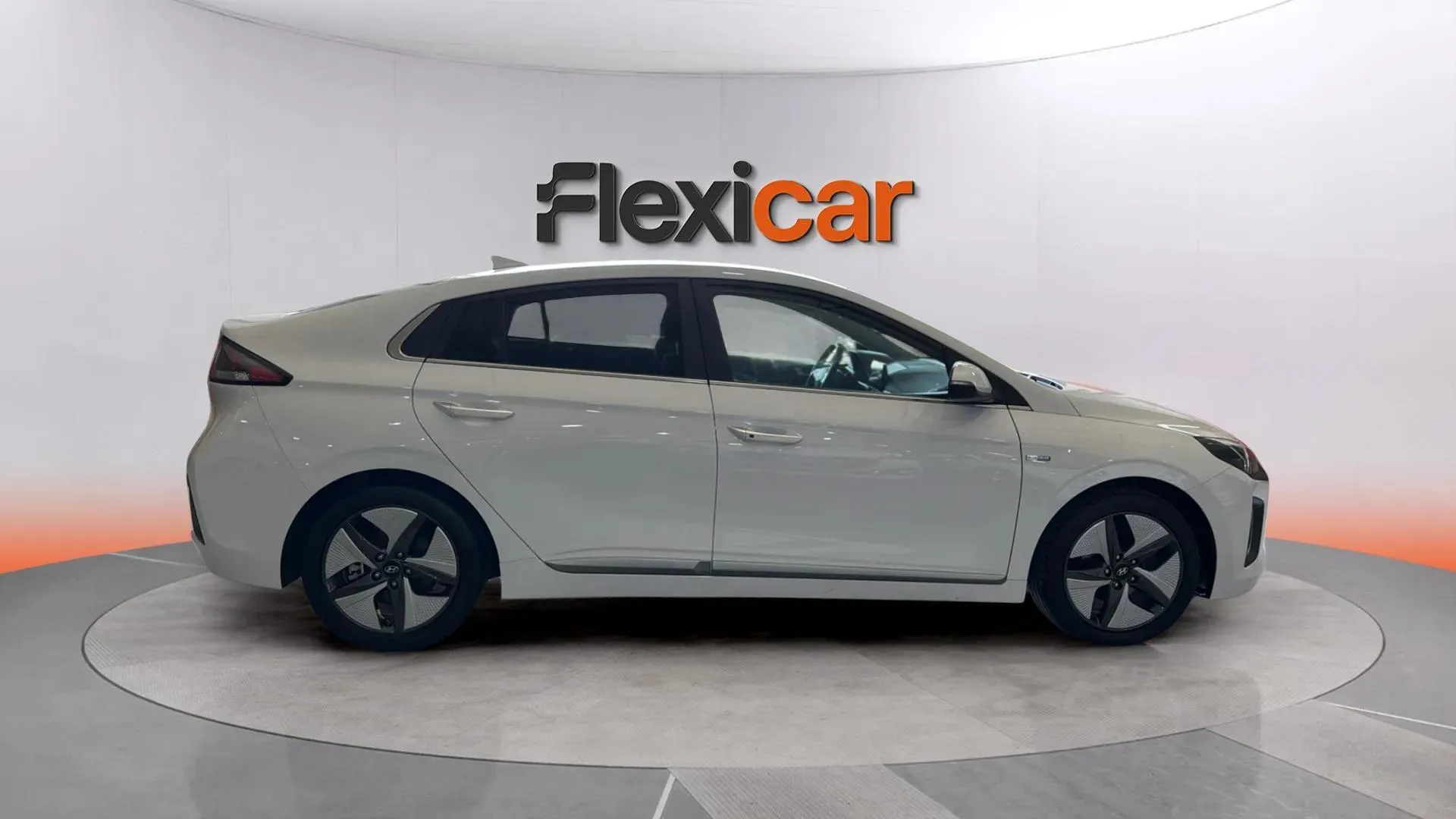 Hyundai Ioniq 1.6 GDI HEV Tecno DT - foto 3