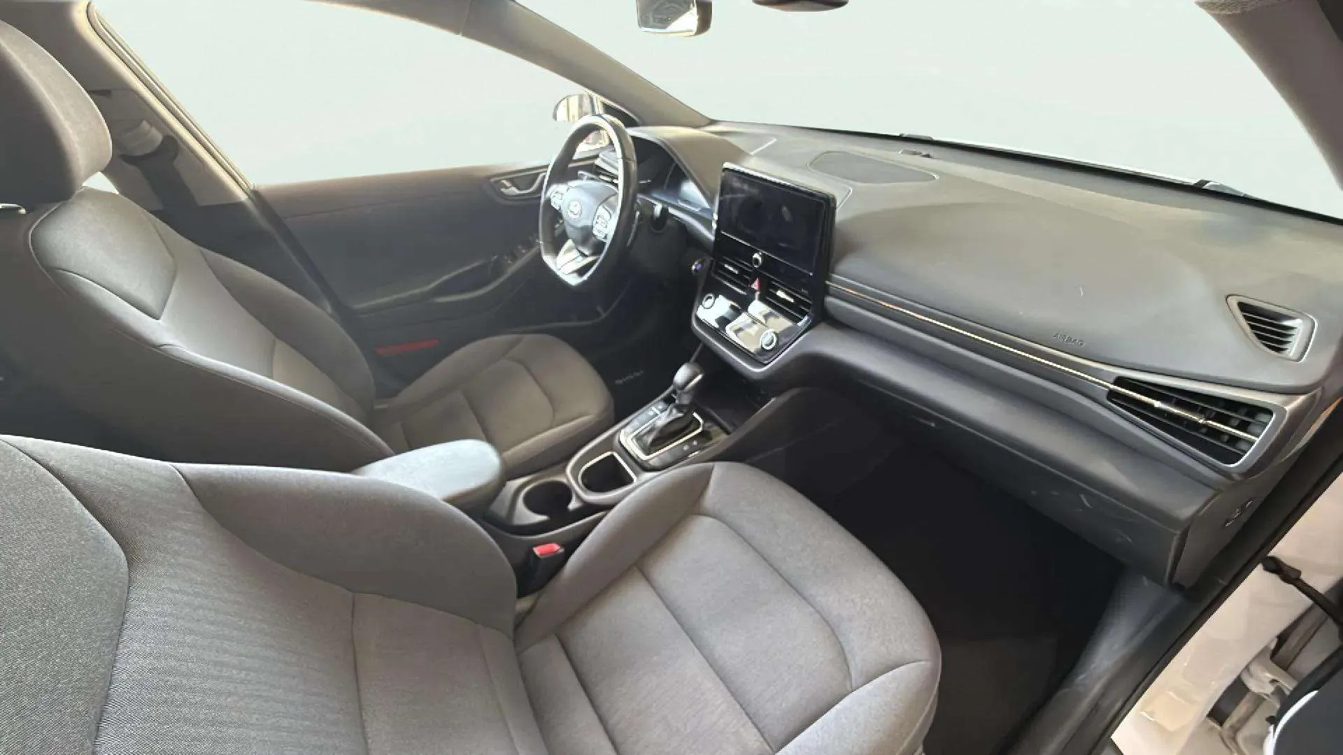 Hyundai Ioniq 1.6 GDI HEV Tecno DT - foto 12
