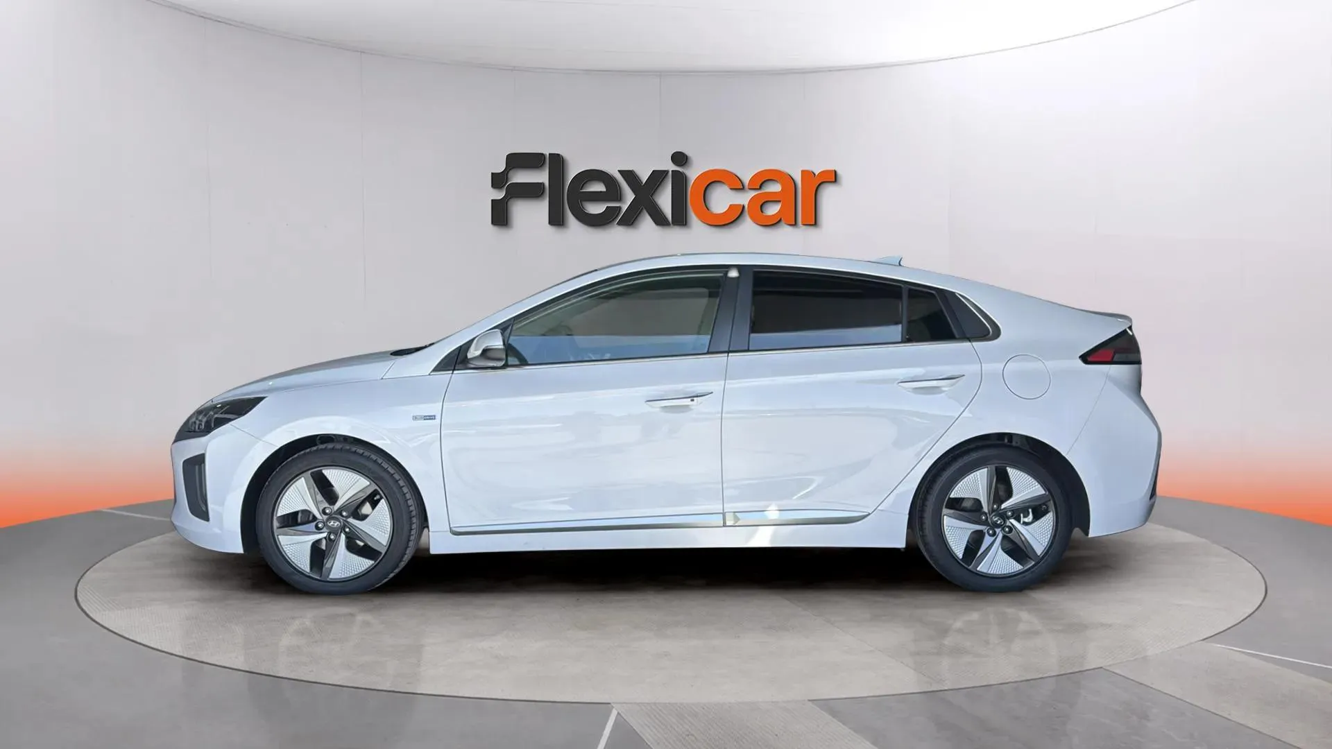 Hyundai Ioniq 1.6 GDI HEV Tecno DT - foto 4