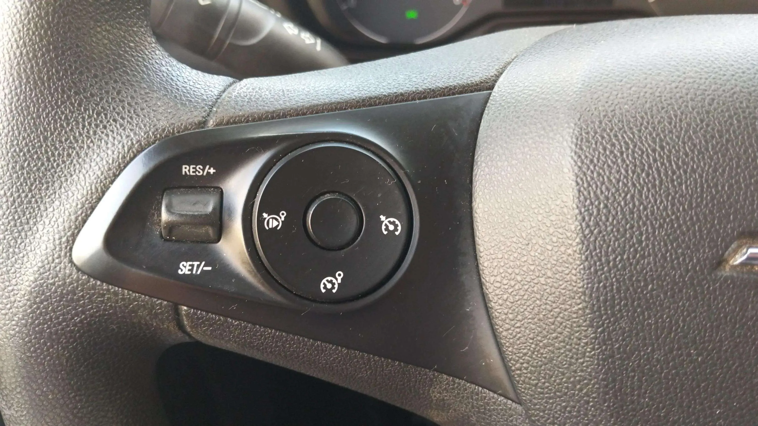 Opel Combo 1.5 TD Expression L - foto 9