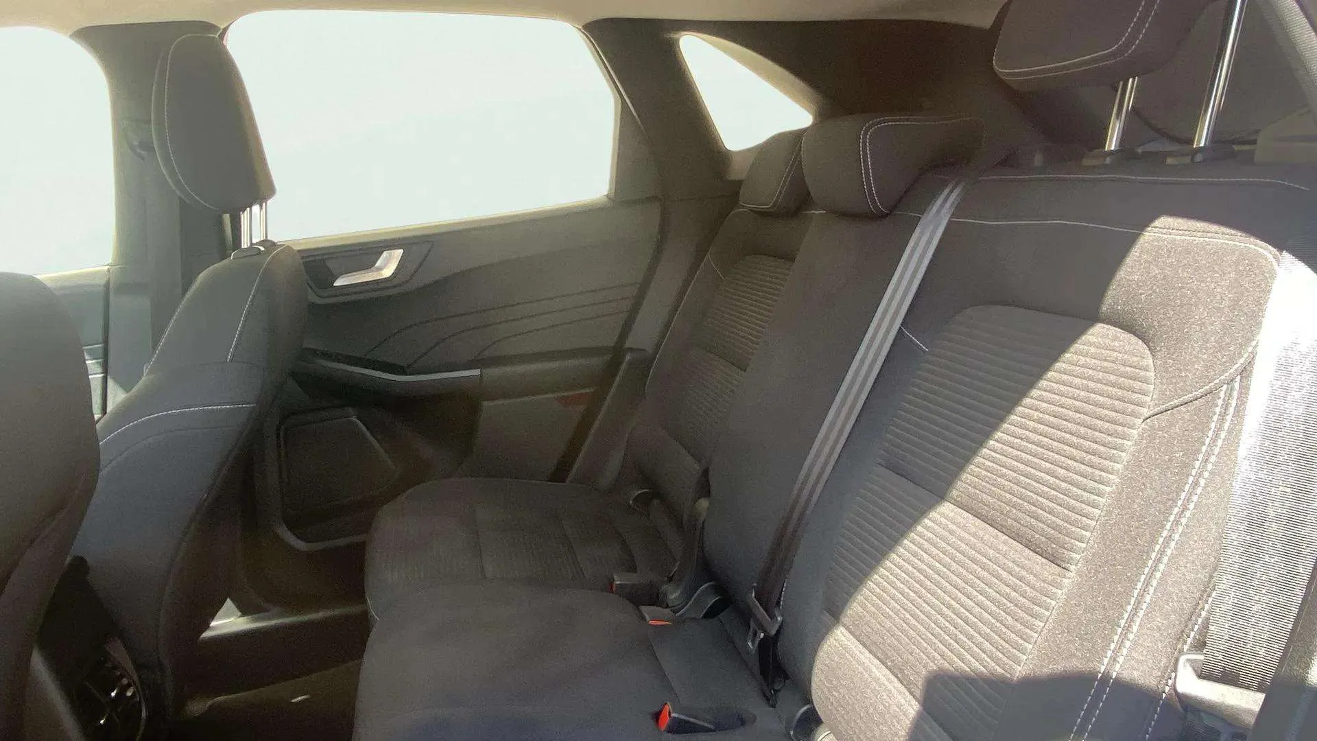 Ford Kuga Titanium 1.5 EcoBlue - foto 23