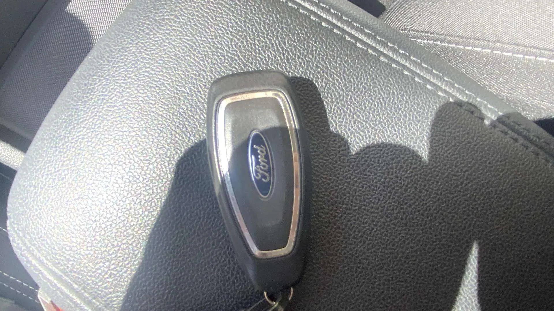Ford Kuga Titanium 1.5 EcoBlue - foto 21