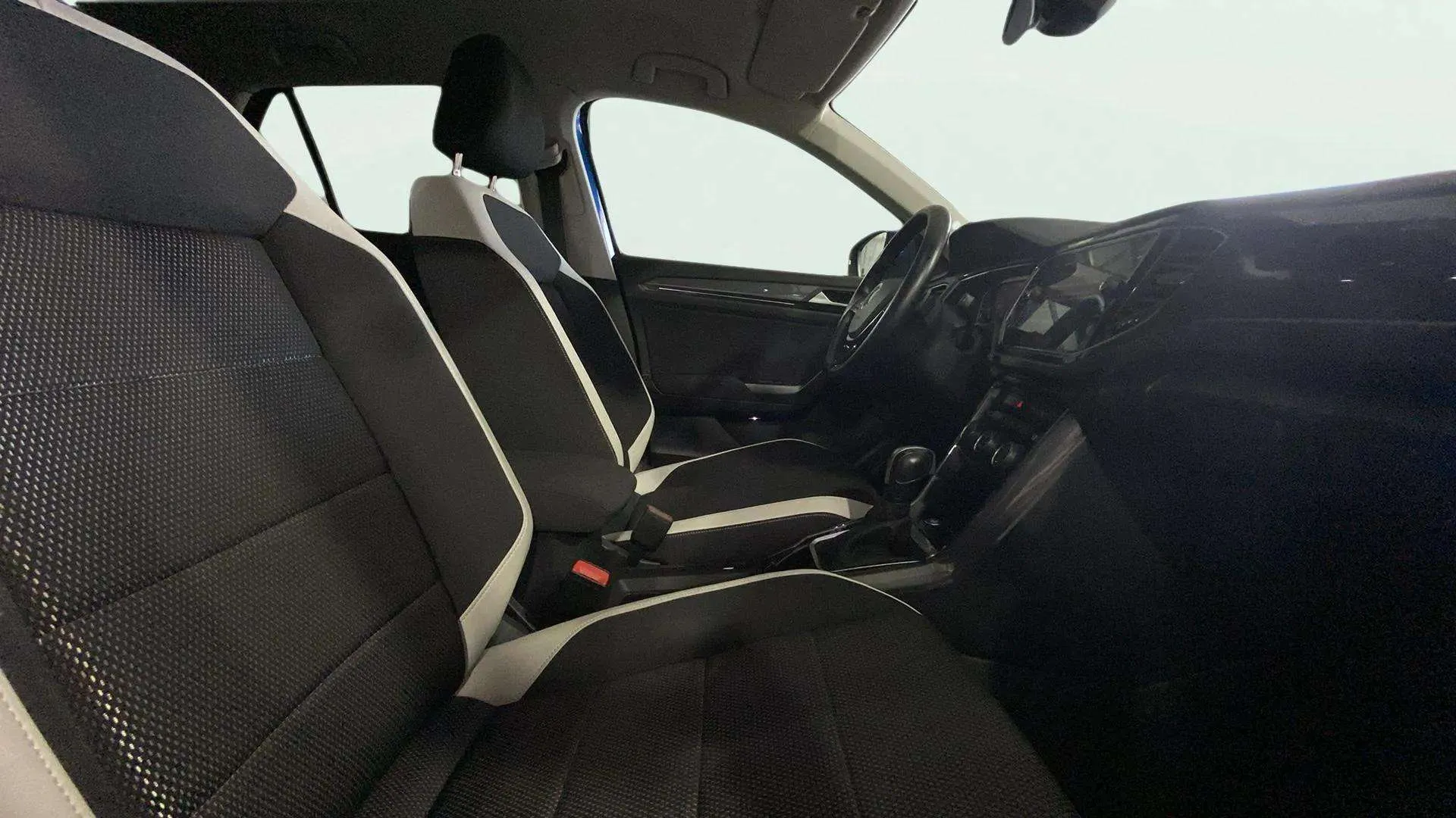 Volkswagen T-Roc Sport 1.5 TSI DSG - foto 14
