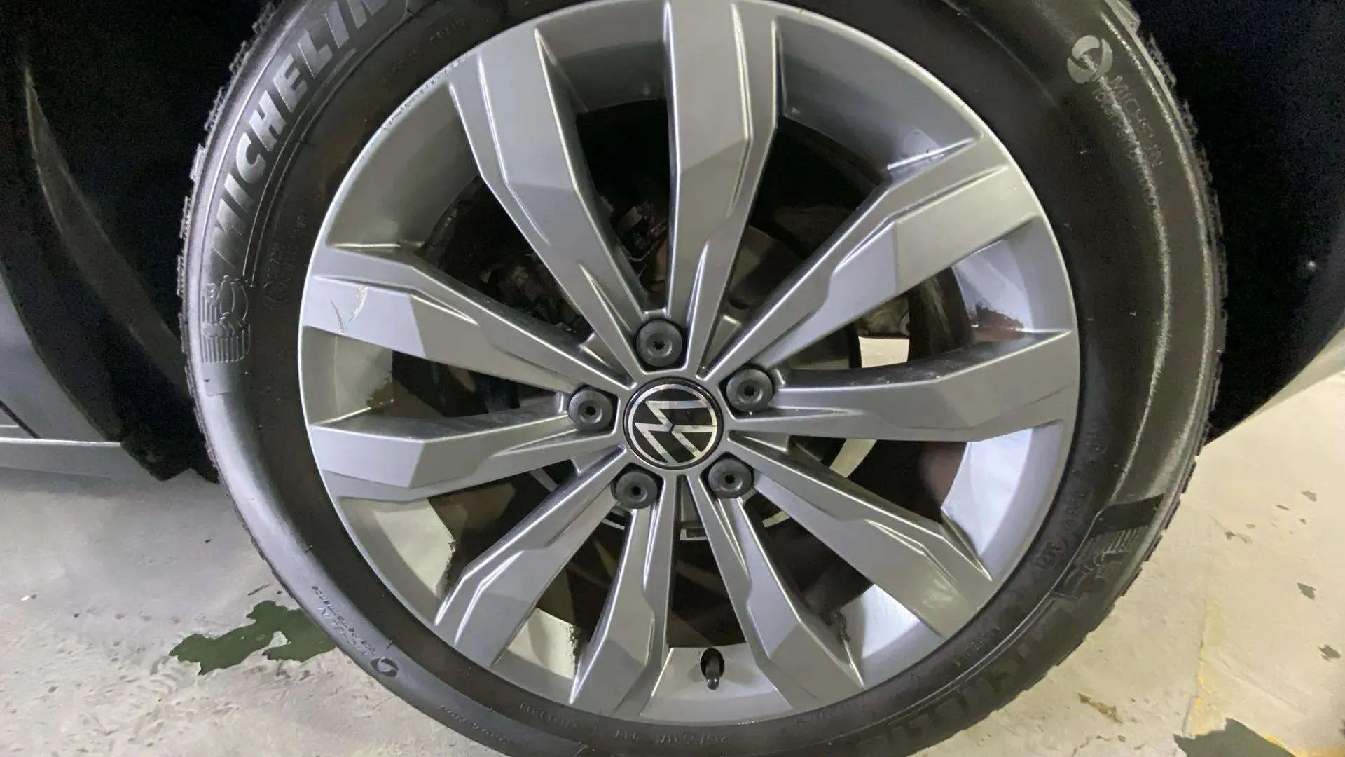 Volkswagen T-Roc Sport 1.5 TSI DSG - foto 23