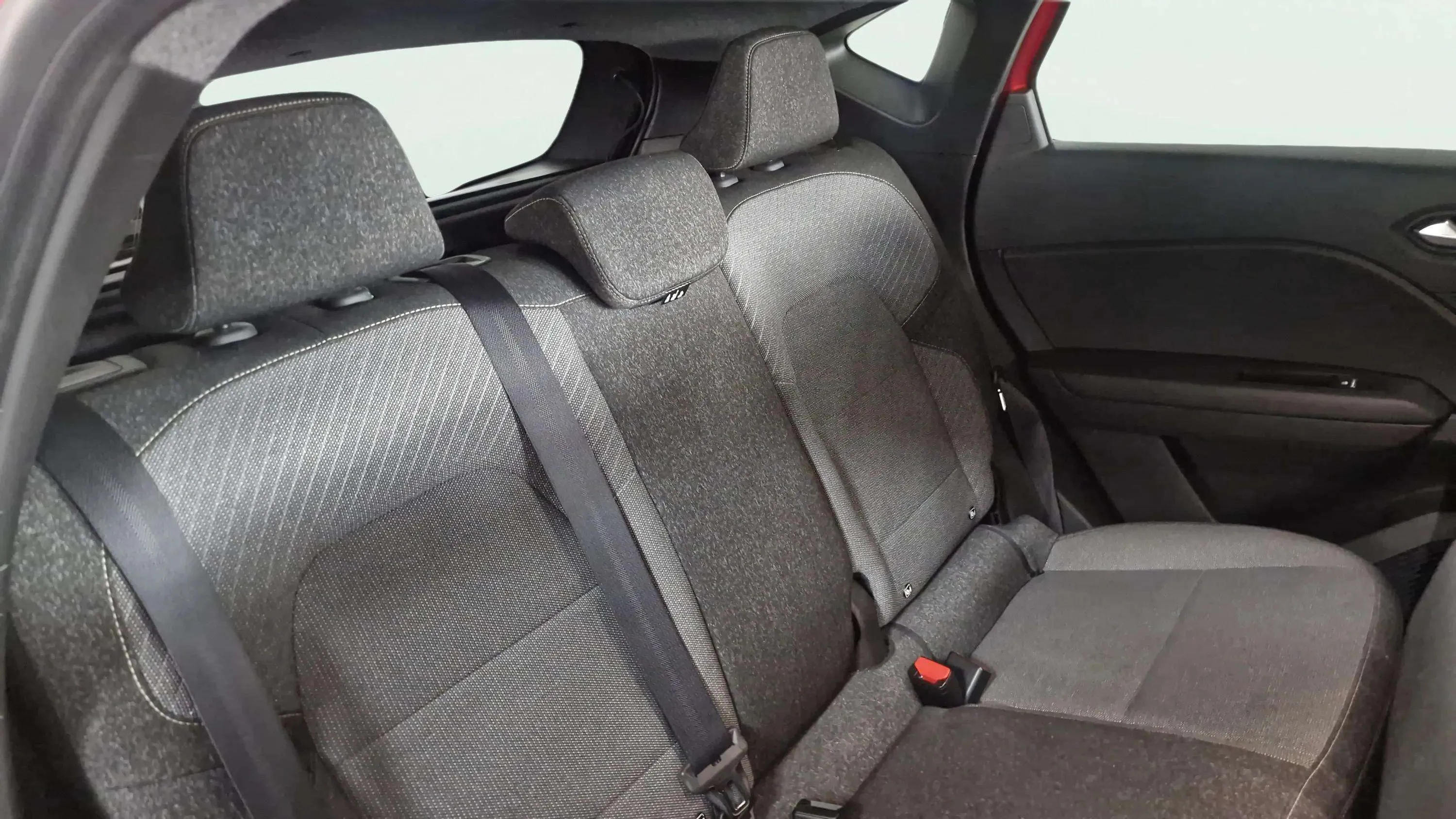 Renault Captur evolution TCe - foto 24