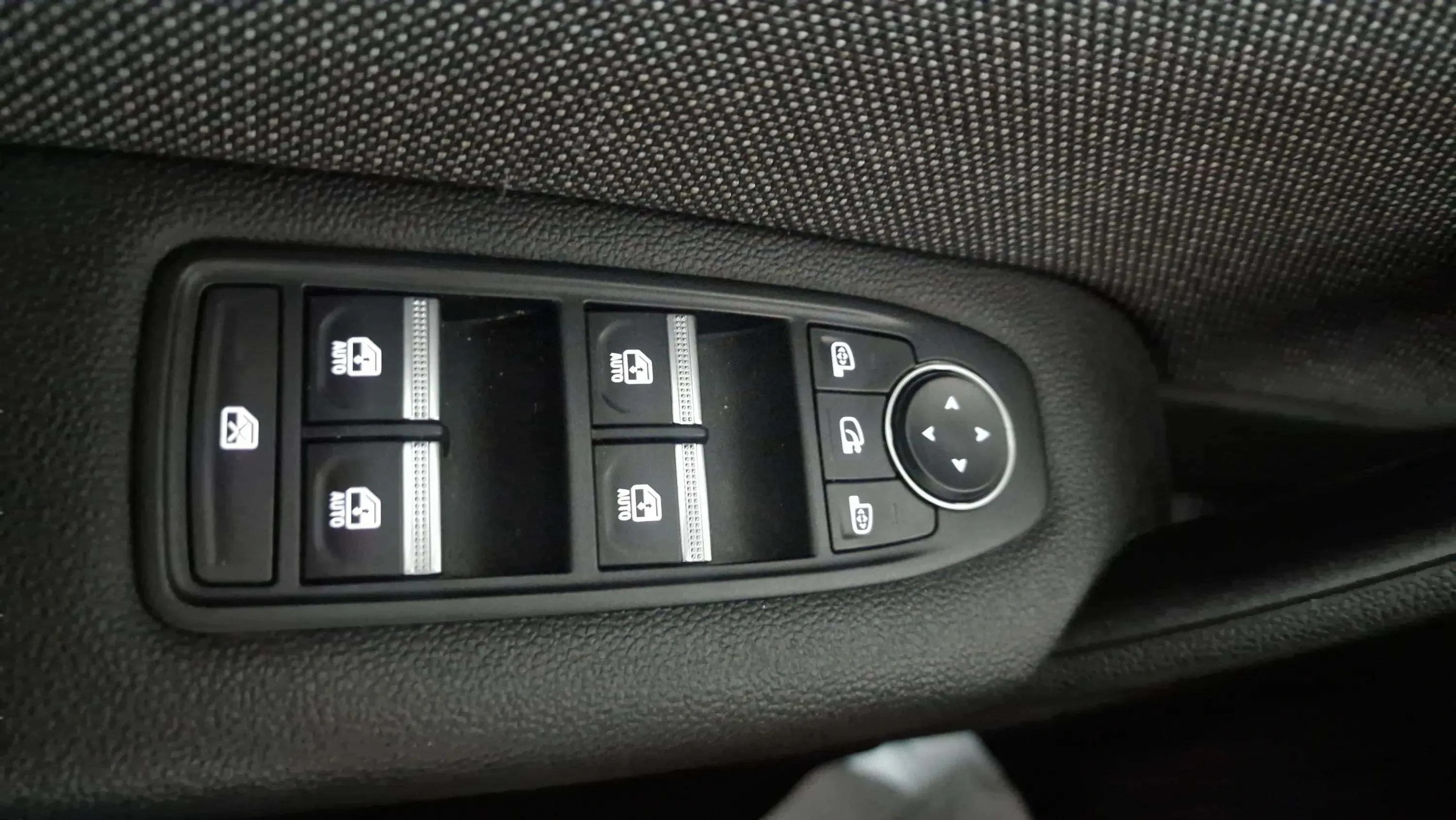 Renault Captur evolution TCe - foto 20