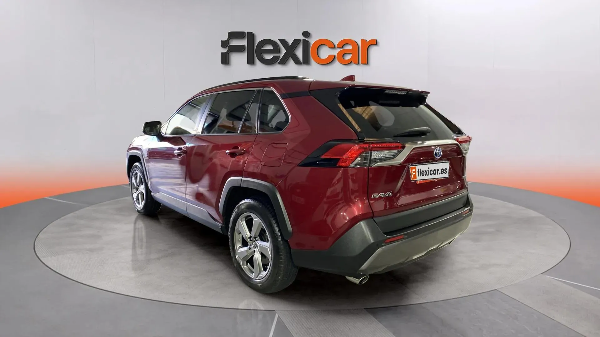 Toyota RAV4 2.5l 220H Advance - foto 7