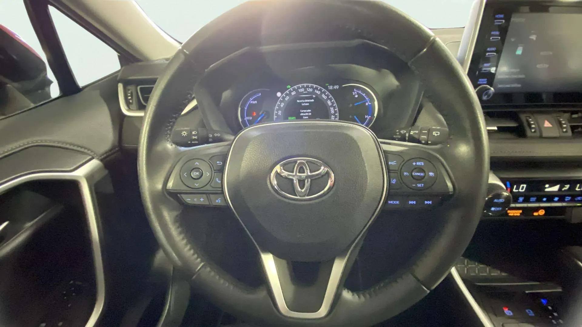 Toyota RAV4 2.5l 220H Advance - foto 9