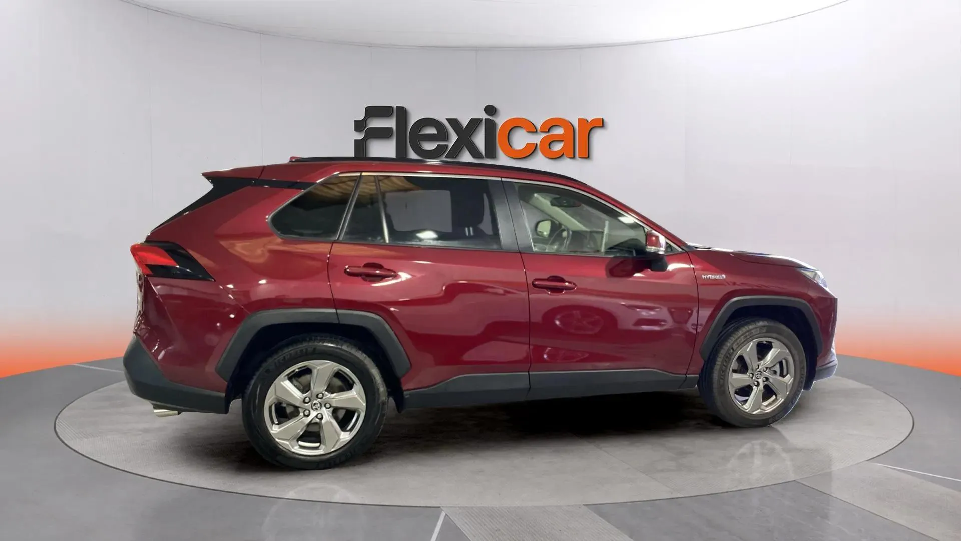 Toyota RAV4 2.5l 220H Advance - foto 5