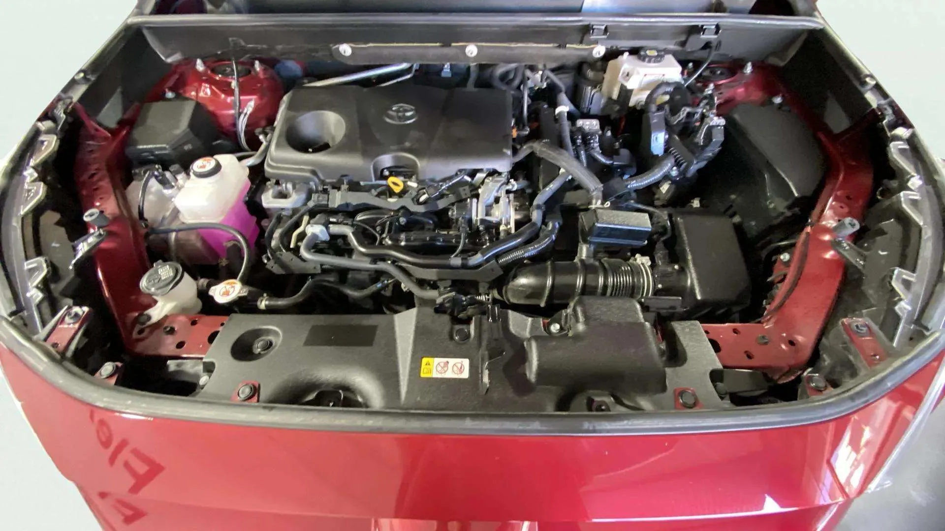 Toyota RAV4 2.5l 220H Advance - foto 25