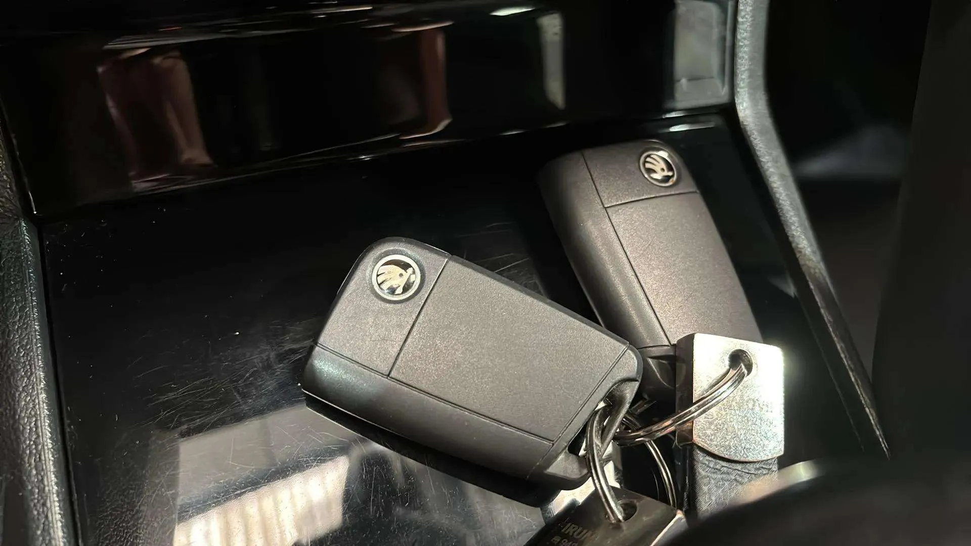 Škoda Karoq 1.5 TSI DSG ACT Sportline - foto 29
