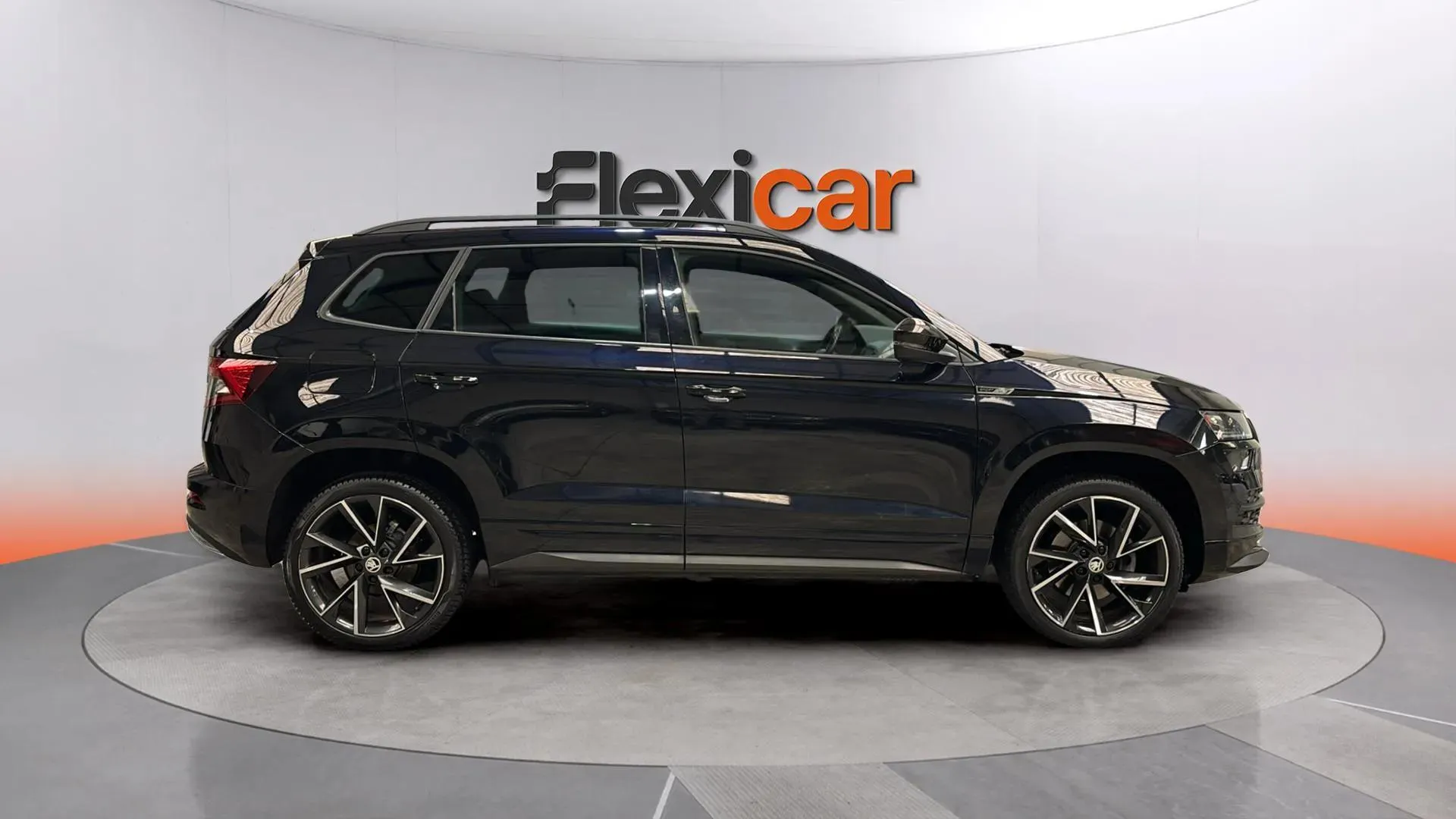 Škoda Karoq 1.5 TSI DSG ACT Sportline - foto 8