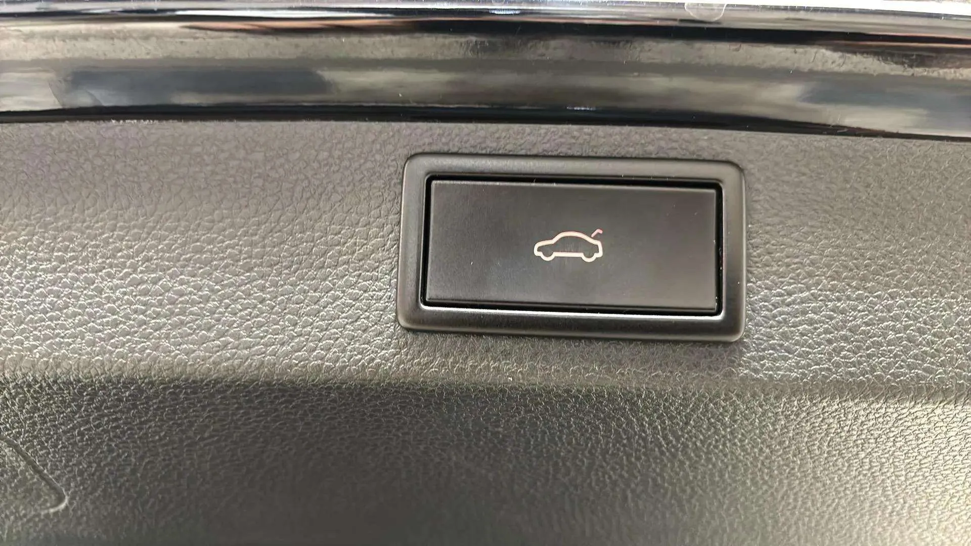 Škoda Karoq 1.5 TSI DSG ACT Sportline - foto 20