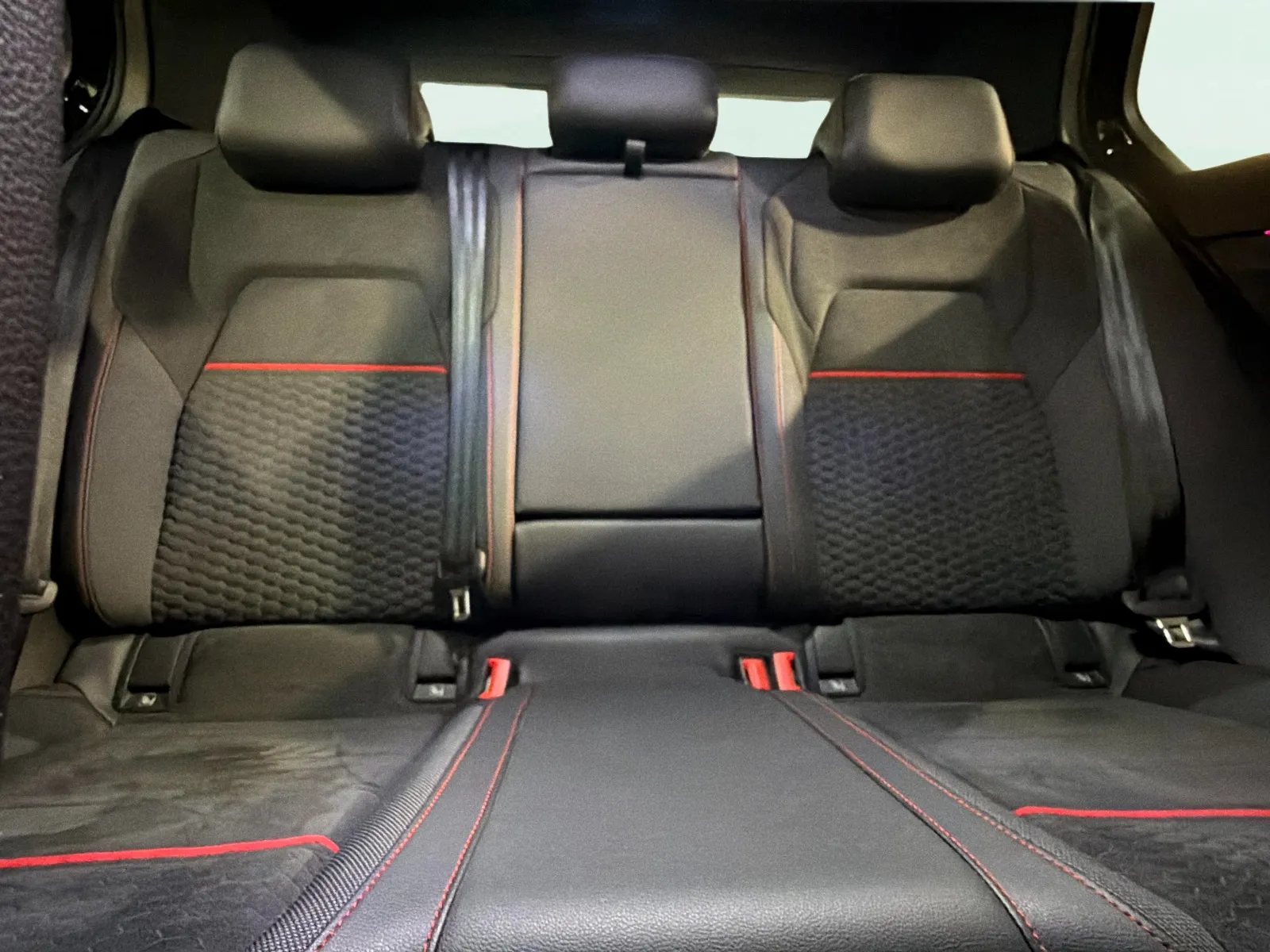 Volkswagen Golf GTI Clubsport 2.0 TSI DSG - foto 21