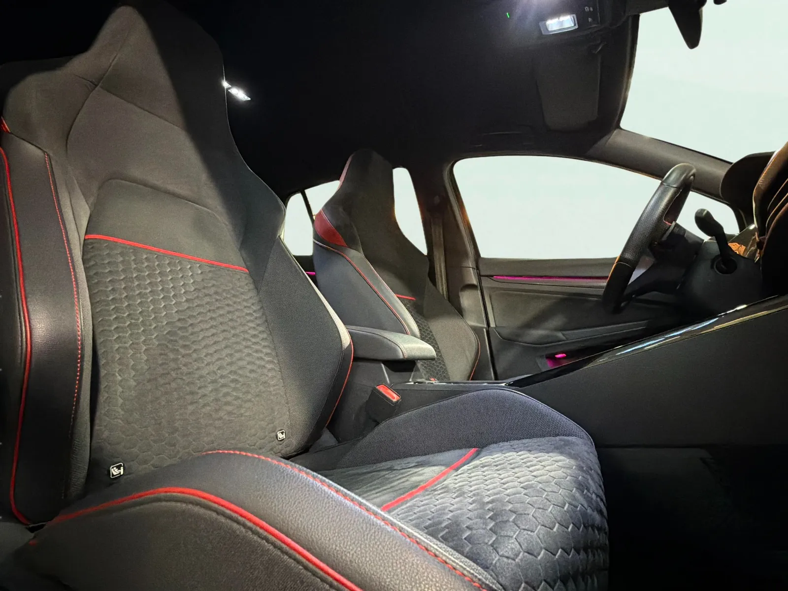 Volkswagen Golf GTI Clubsport 2.0 TSI DSG - foto 19