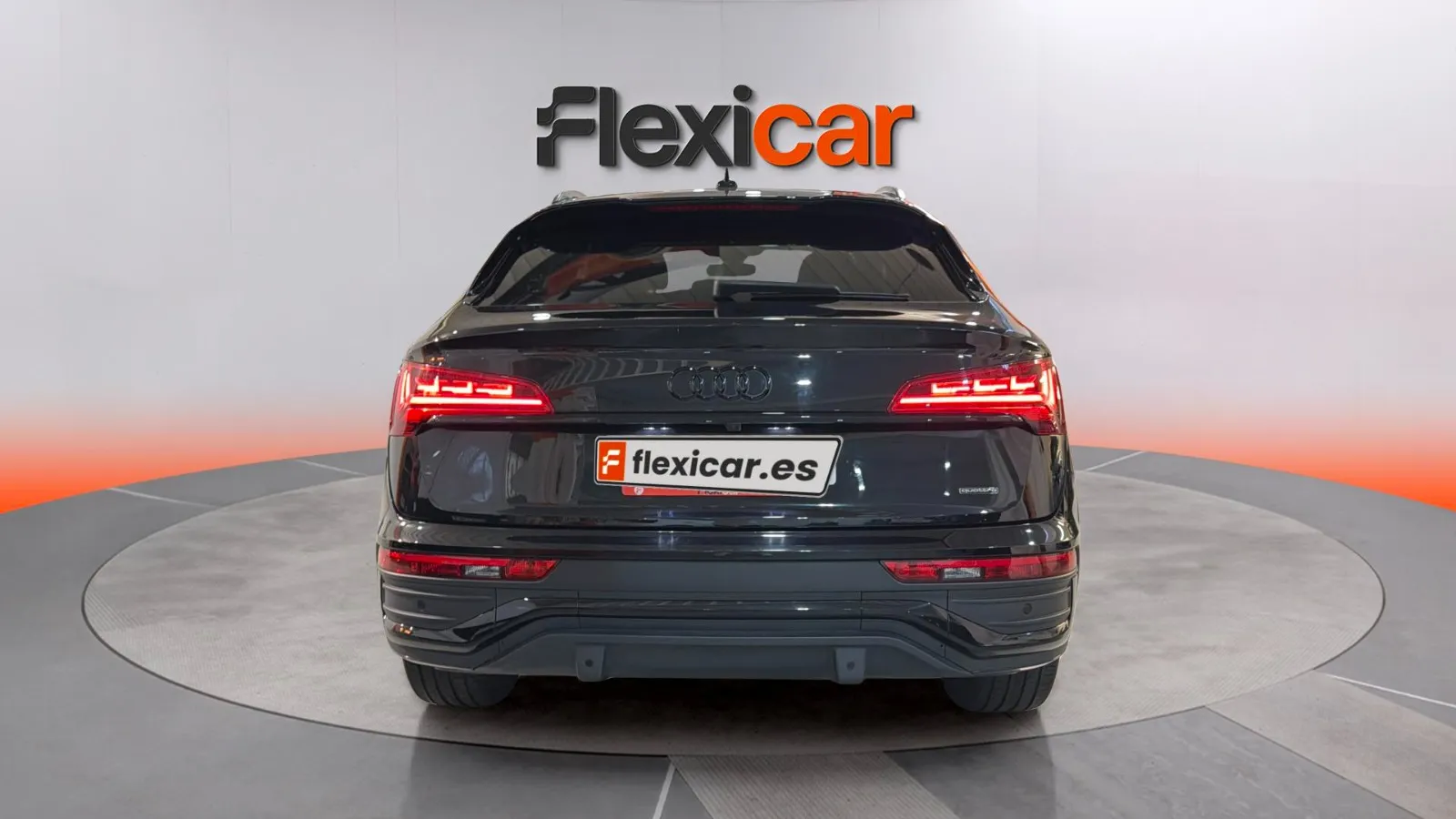 Audi Q5 Black line 45 TFSI quattro S tron - foto 4