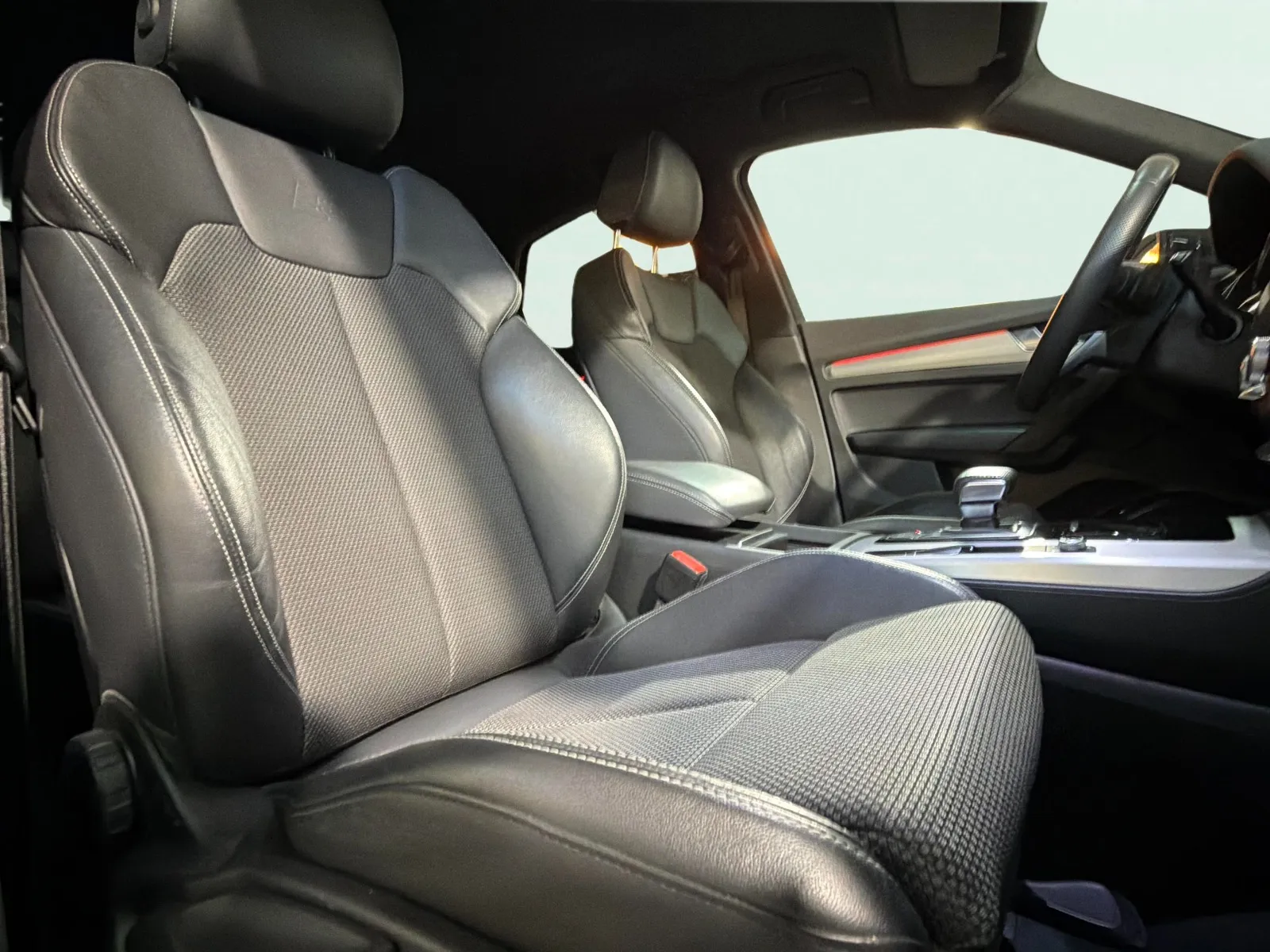 Audi Q5 Black line 45 TFSI quattro S tron - foto 17