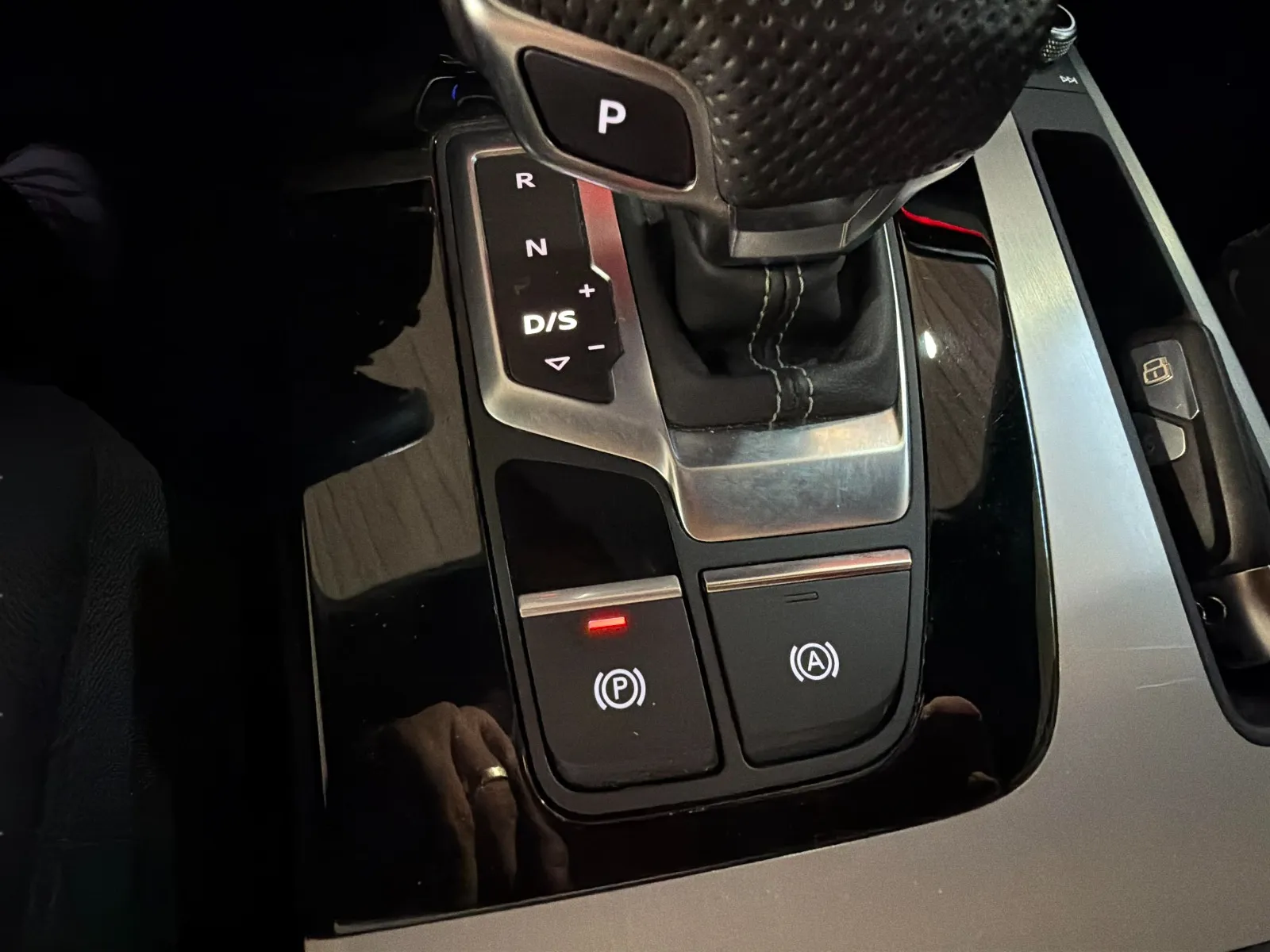 Audi Q5 Black line 45 TFSI quattro S tron - foto 14