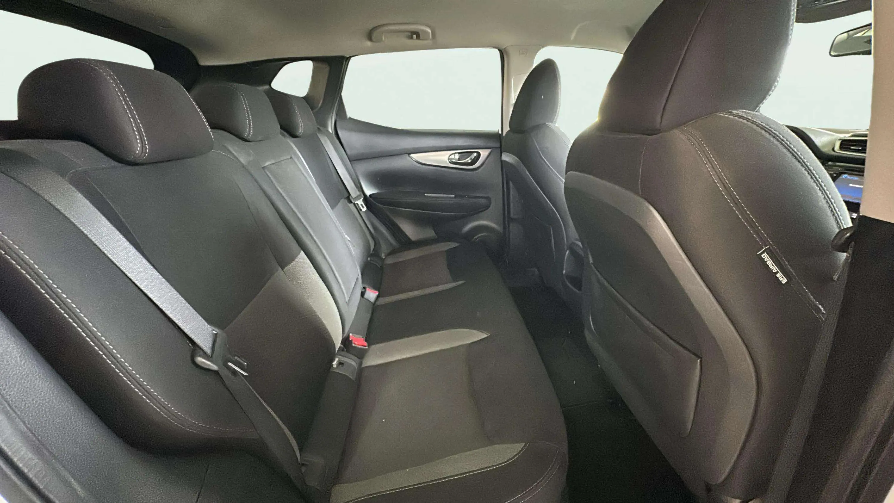Nissan Qashqai i 1.2 DIG-T Acenta 4x2 - foto 22