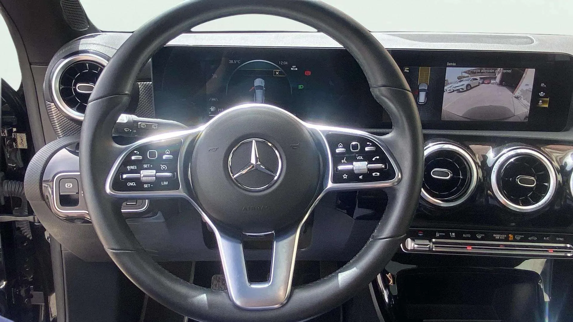 Mercedes-Benz CLA 180 Shooting Brake - foto 13