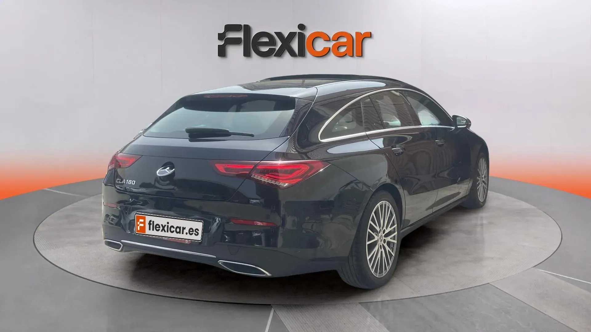 Mercedes-Benz CLA 180 Shooting Brake - foto 6