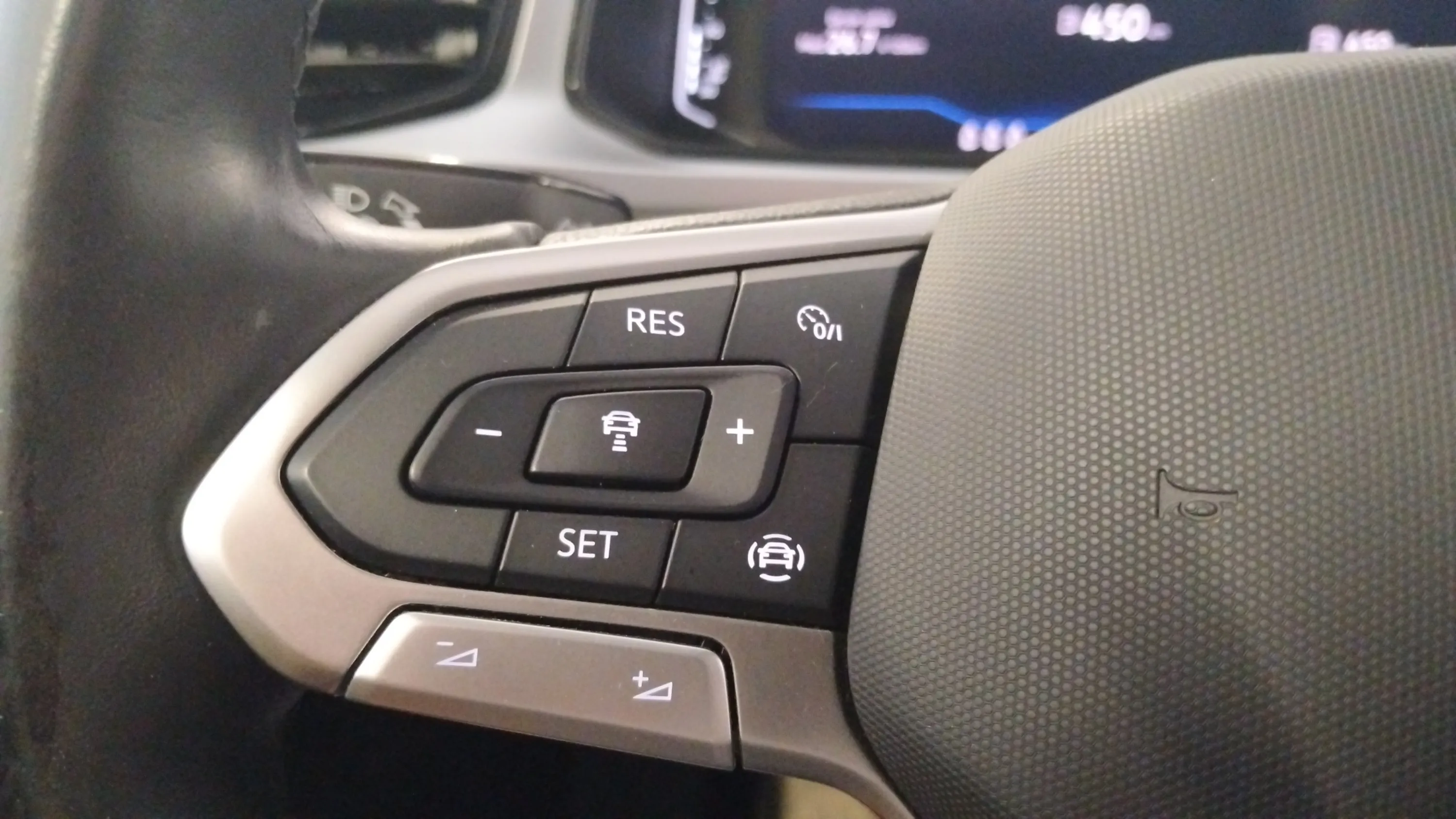 Volkswagen T-Roc Life 2.0 TDI - foto 14