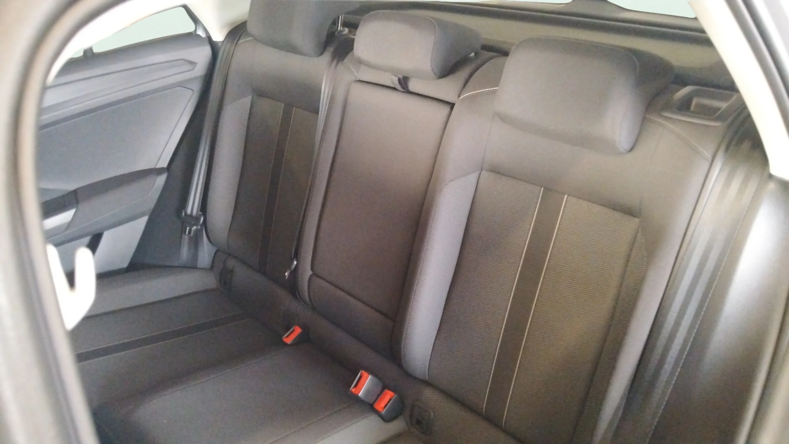 Volkswagen T-Roc Life 2.0 TDI - foto 26