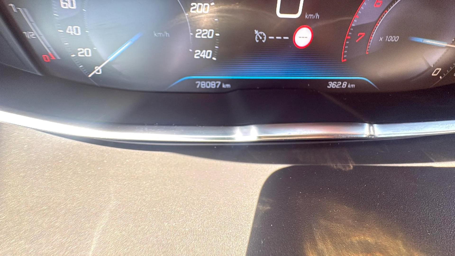 Peugeot 3008 1.2 PureTech Active EAT8 - foto 19