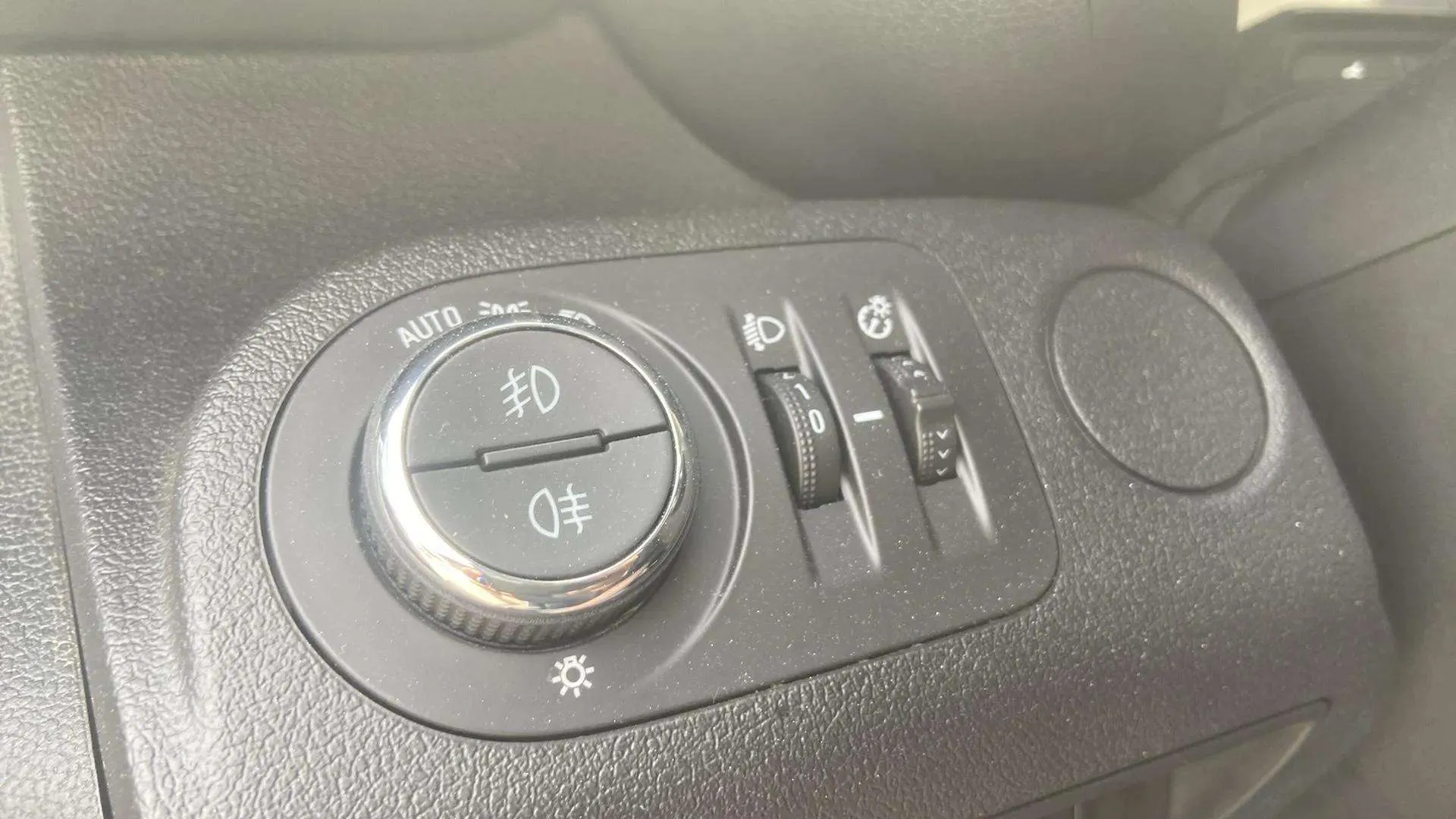 Opel Combo Furgón Diesel Combo Cargo 1.5TD L 650 100 - foto 17