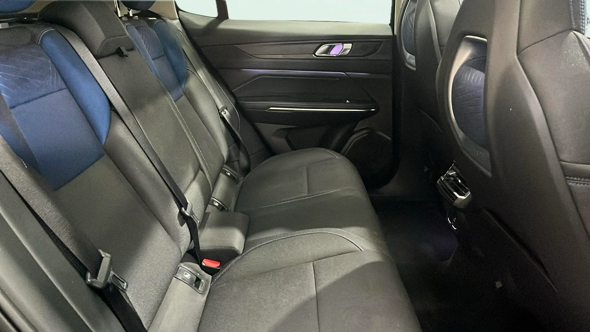 Lynk & Co 01 1.5 PHEV - foto 14