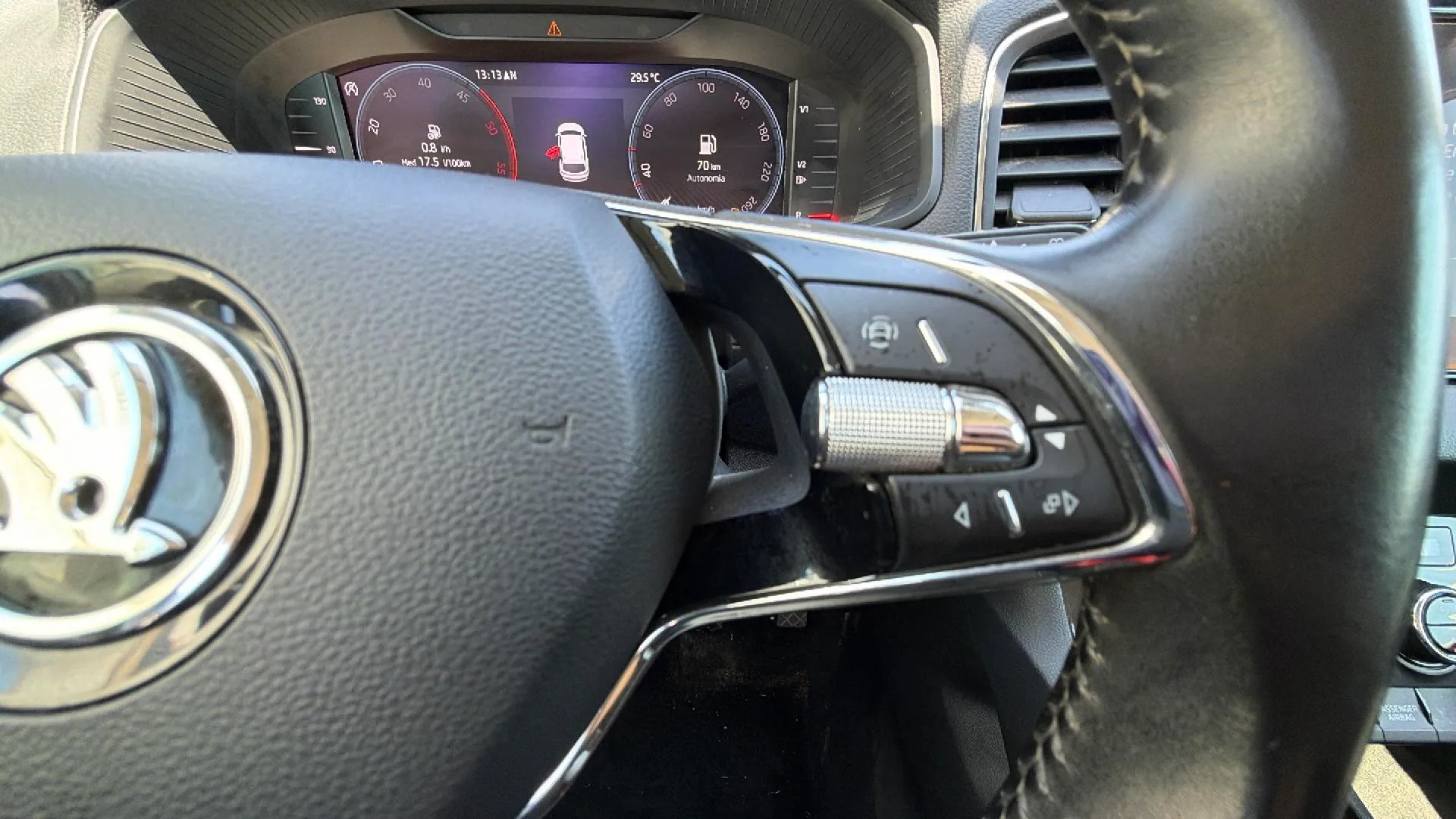 Škoda Karoq 2.0 TDI DSG 4x4 Ambition - foto 12