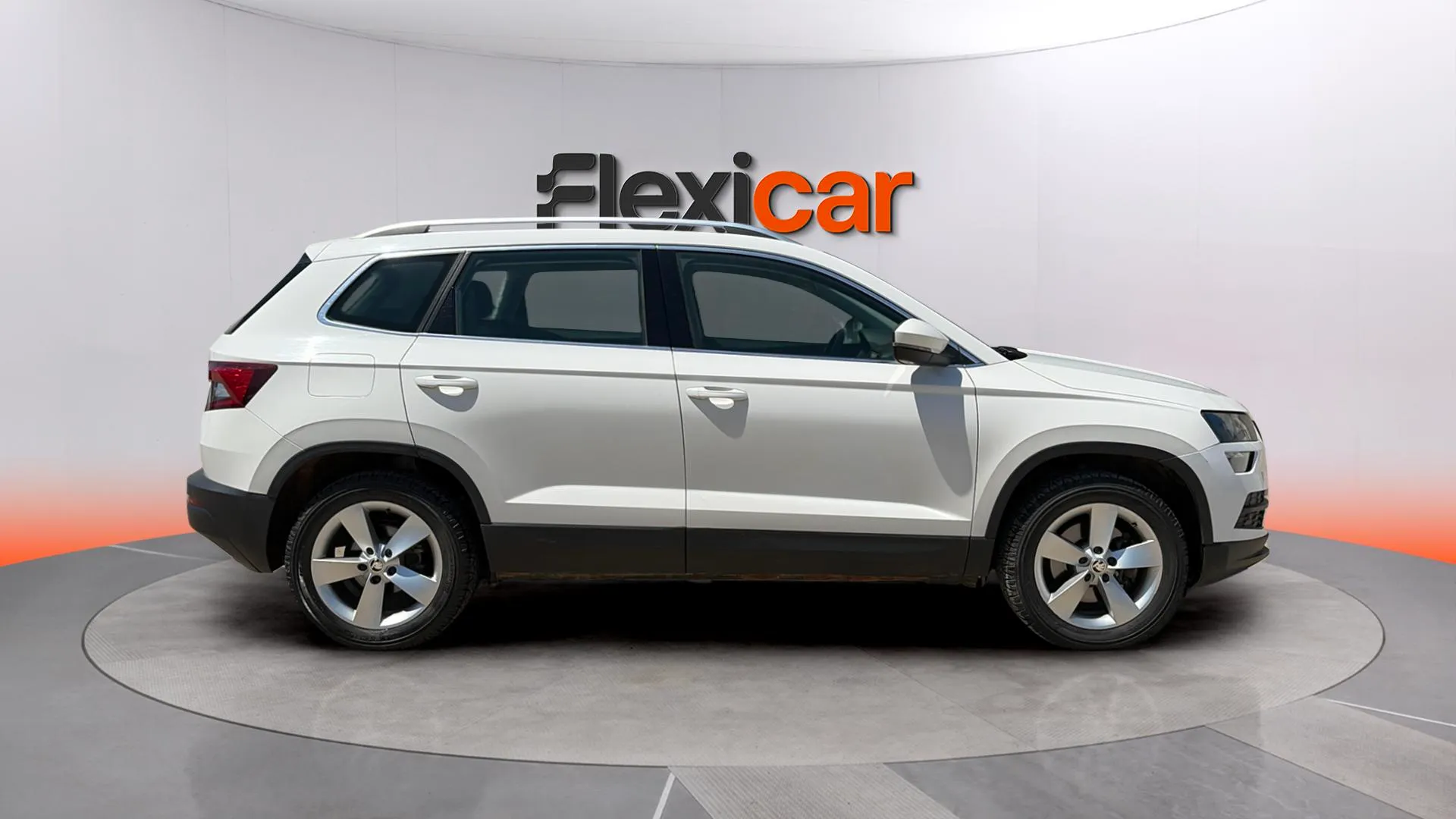 Škoda Karoq 2.0 TDI DSG 4x4 Ambition - foto 3