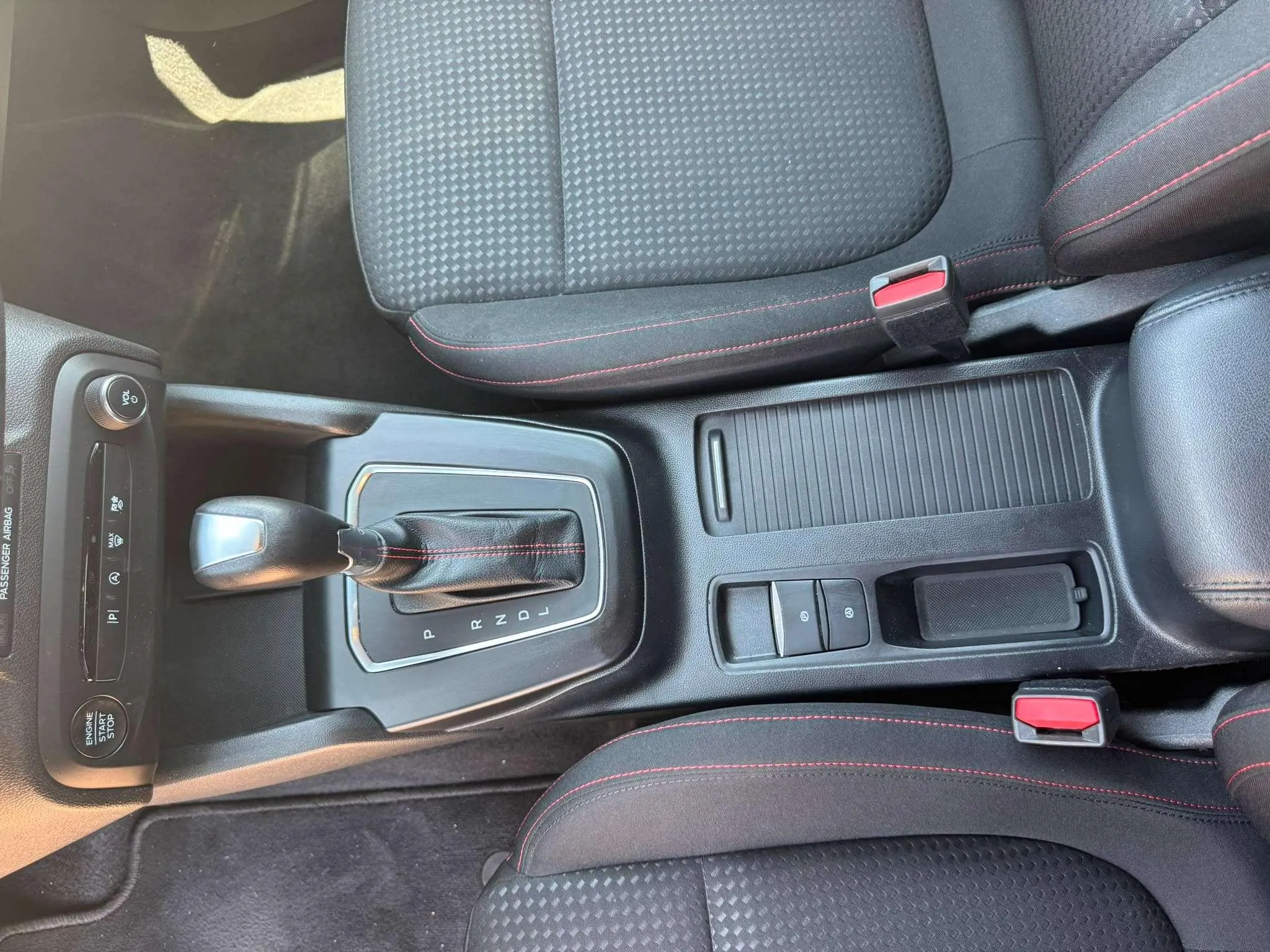 Ford Focus 1.0 EcoBoost MHEV ST-Line - foto 13
