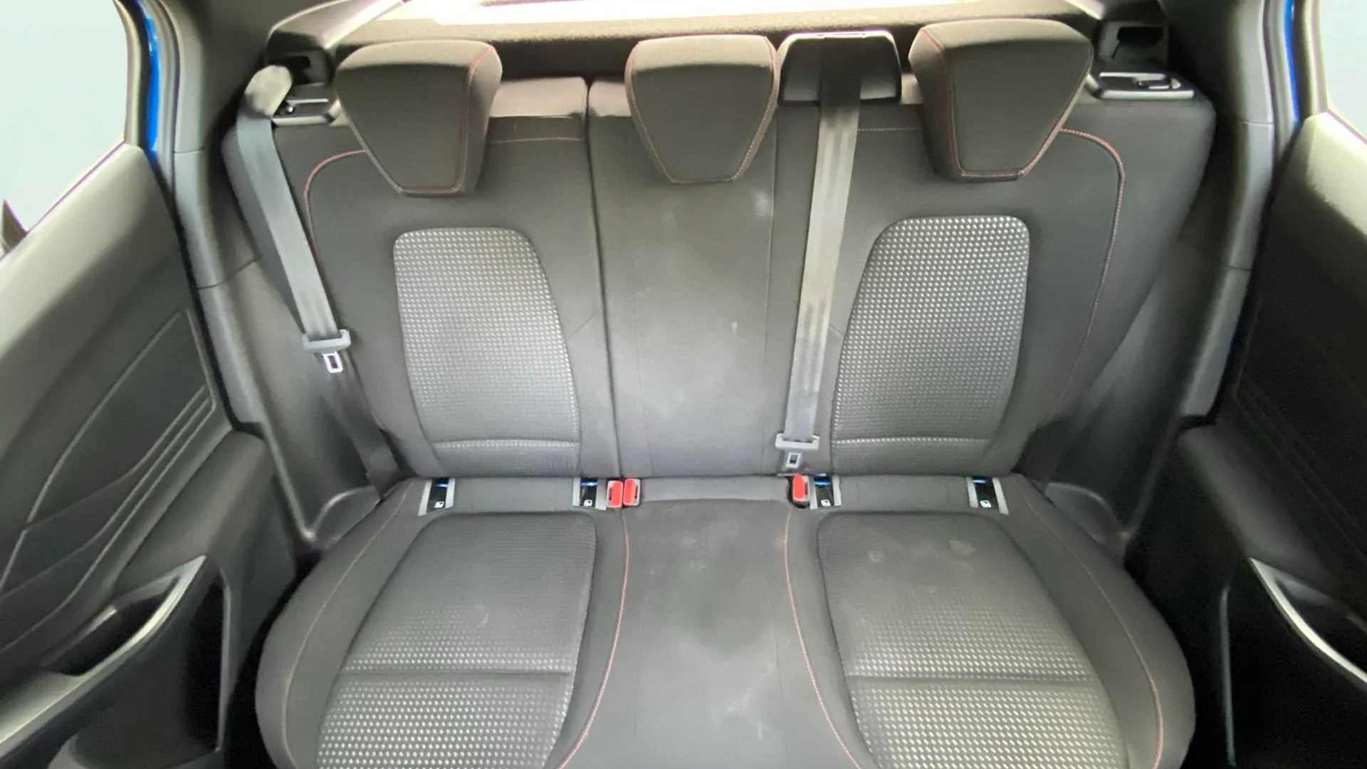 Ford Focus 1.0 EcoBoost MHEV ST-Line - foto 15