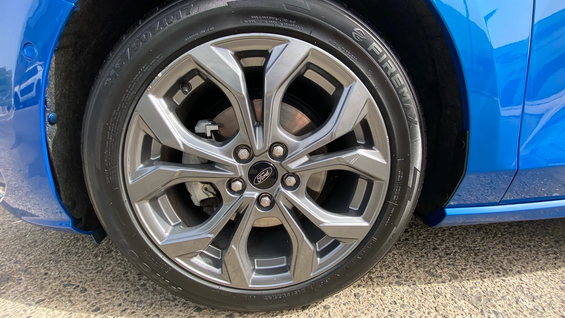 Ford Focus 1.0 EcoBoost MHEV ST-Line - foto 18