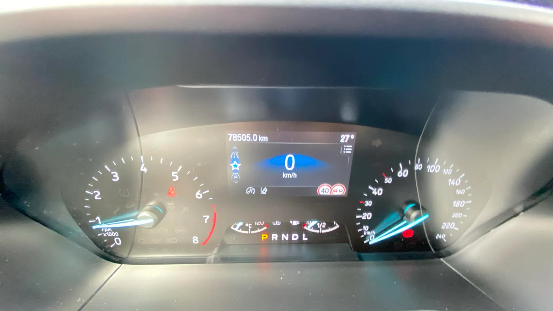 Ford Focus 1.0 EcoBoost MHEV ST-Line - foto 12