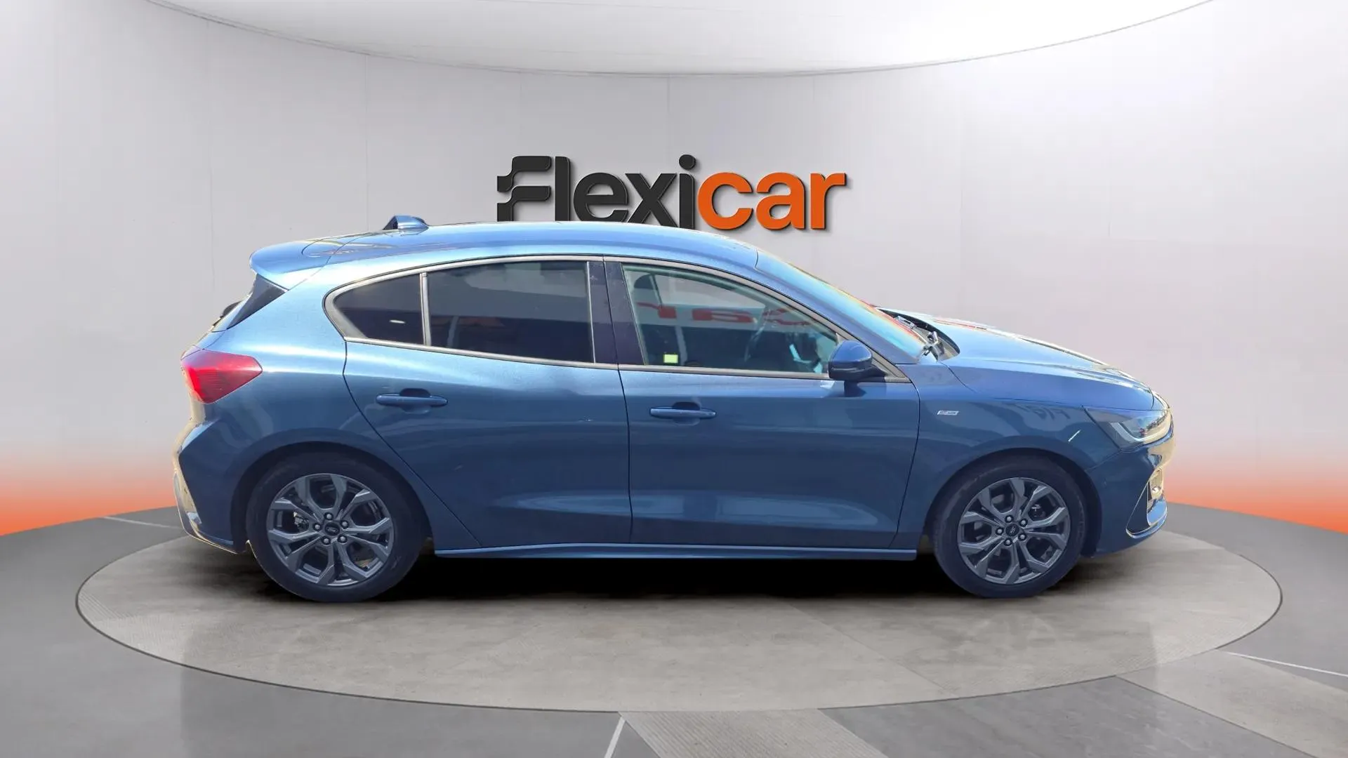 Ford Focus 1.0 EcoBoost MHEV ST-Line X - foto 7