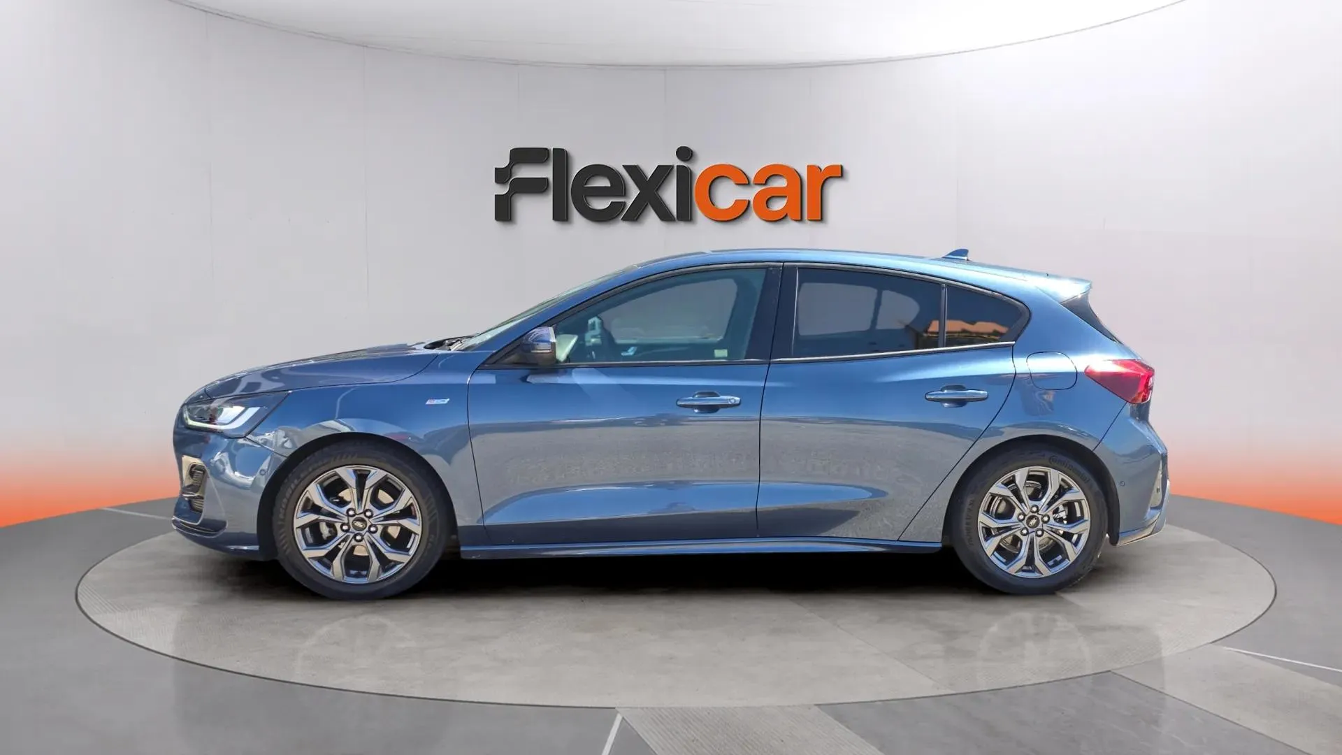Ford Focus 1.0 EcoBoost MHEV ST-Line X - foto 4