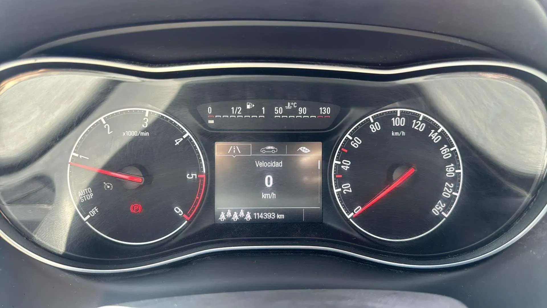 Opel Zafira 1.6 CDTi Excellence 17 - foto 14