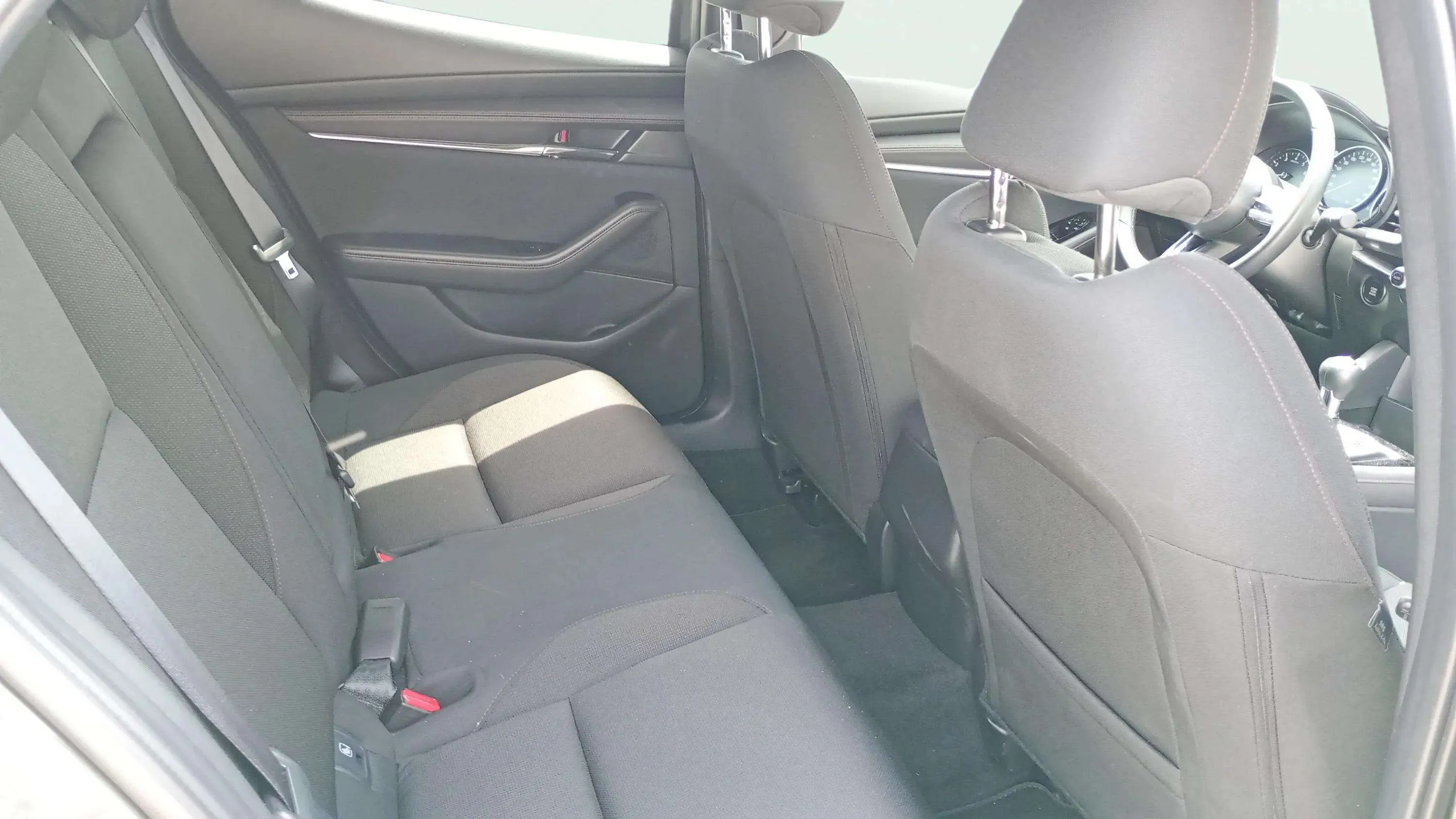 Mazda Mazda3 2.0 e-Skyactiv-G Zenith (NO Bose) - foto 2