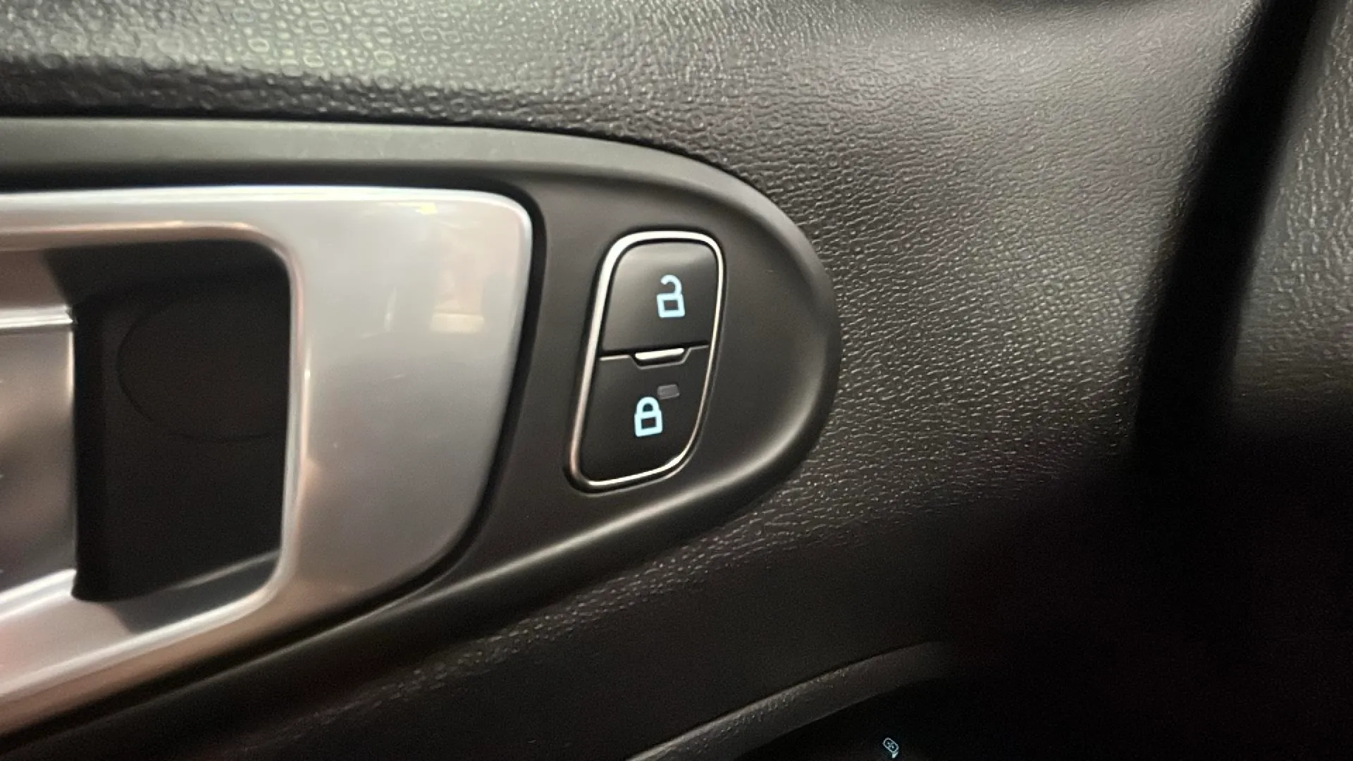Ford EcoSport 1.0T EcoBoost Trend - foto 31