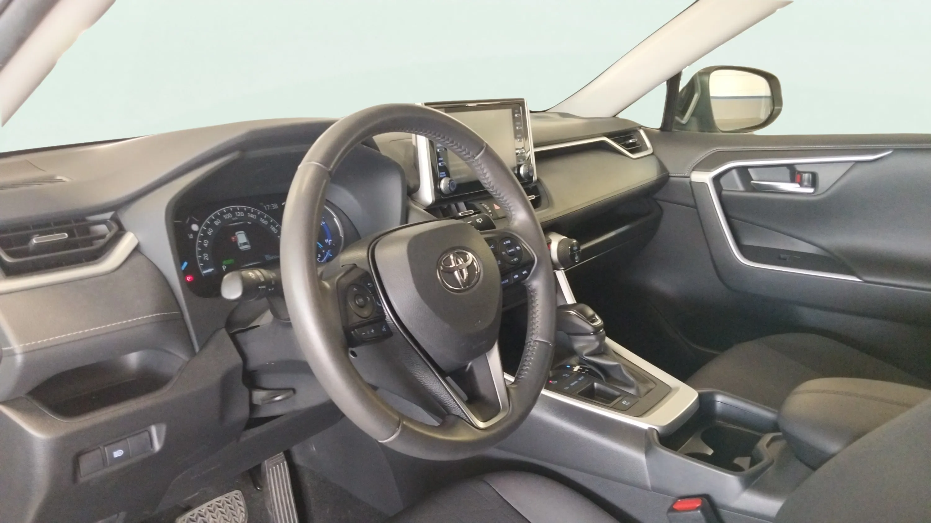 Toyota RAV4 2.5l 220H Advance - foto 11