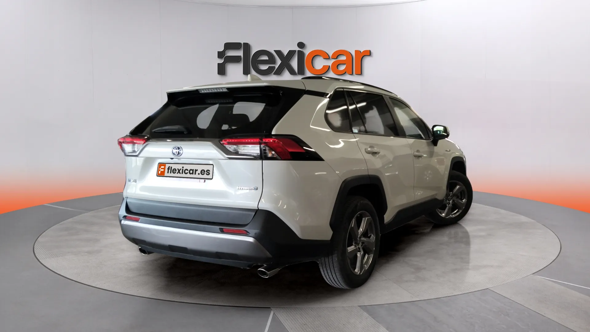 Toyota RAV4 2.5l 220H Advance - foto 7