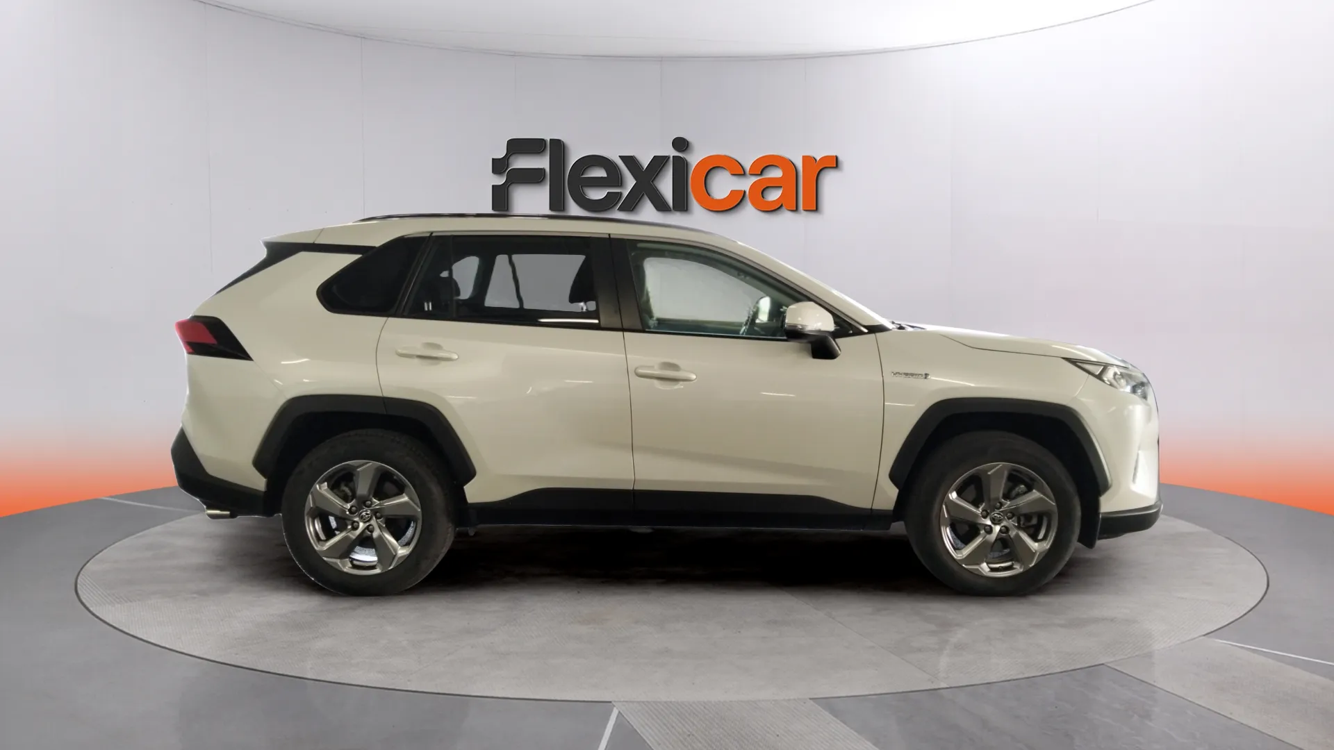 Toyota RAV4 2.5l 220H Advance - foto 8