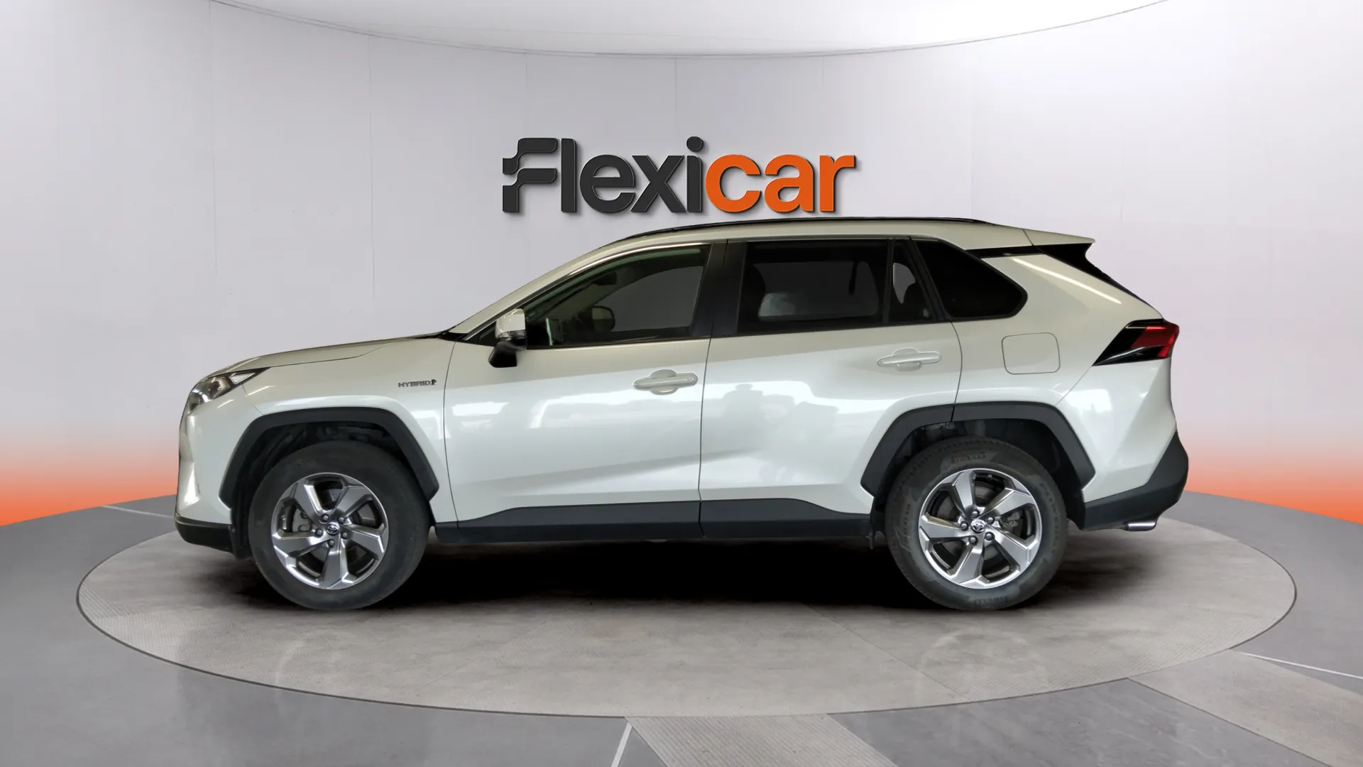 Toyota RAV4 2.5l 220H Advance - foto 4