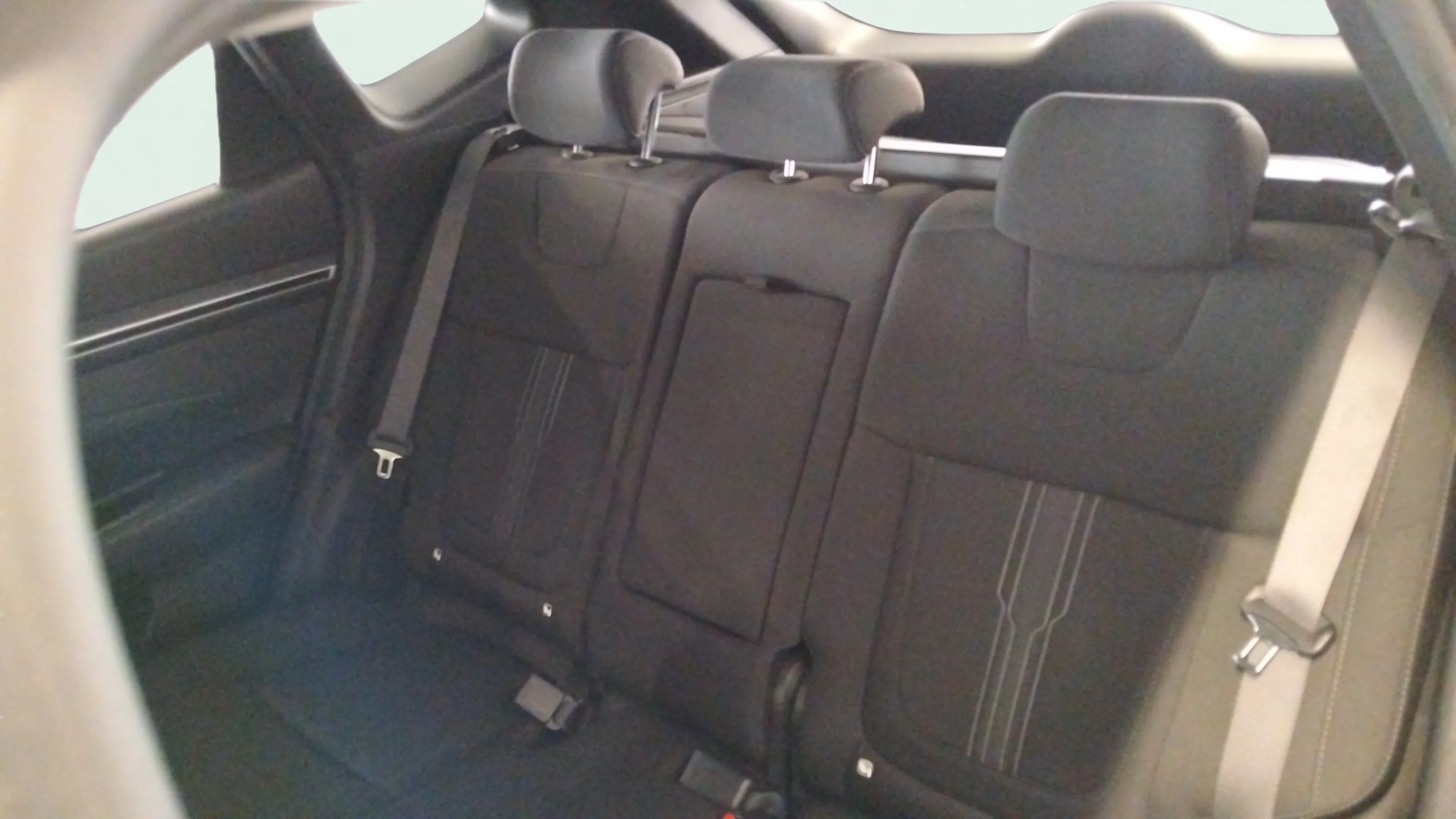 Hyundai Tucson 1.6 CRDi 48V Maxx DCT - foto 20