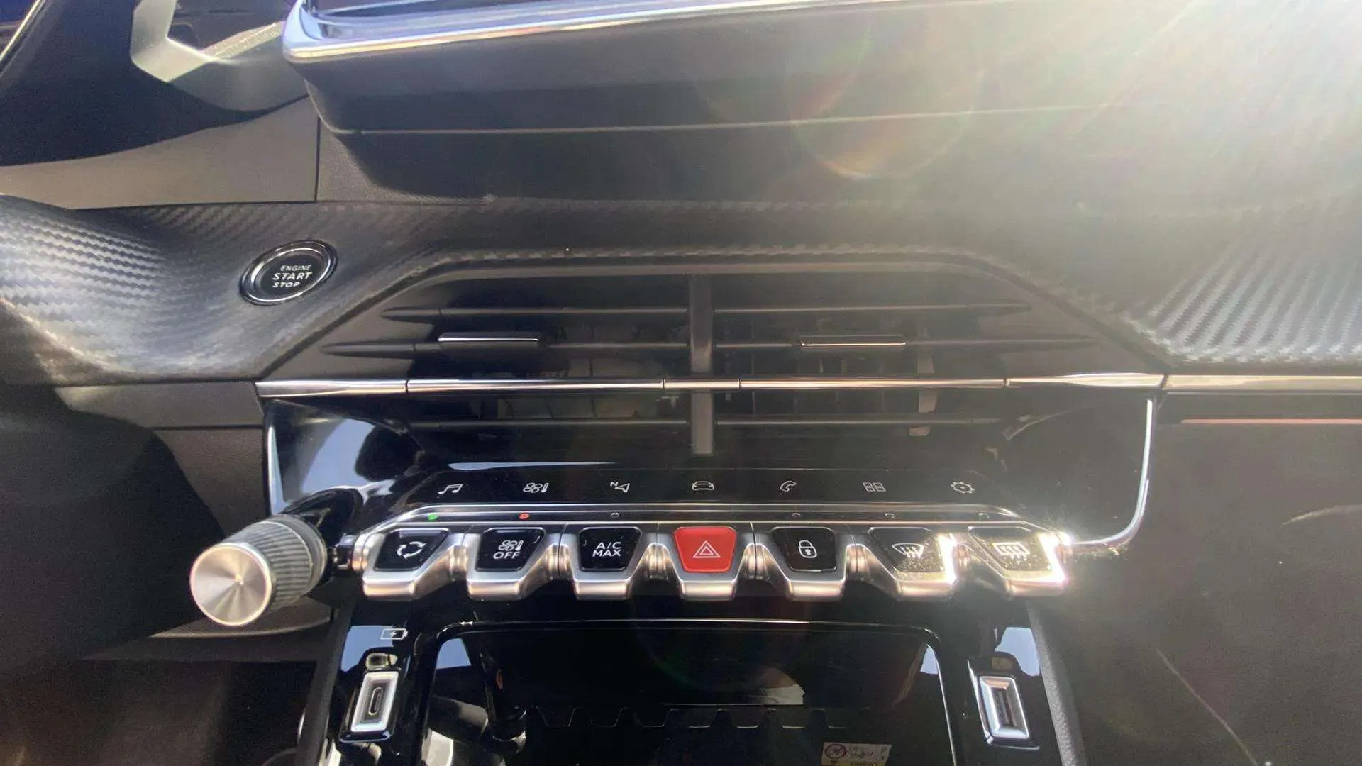 Peugeot 2008 GT Pack PureTech EAT8 - foto 16