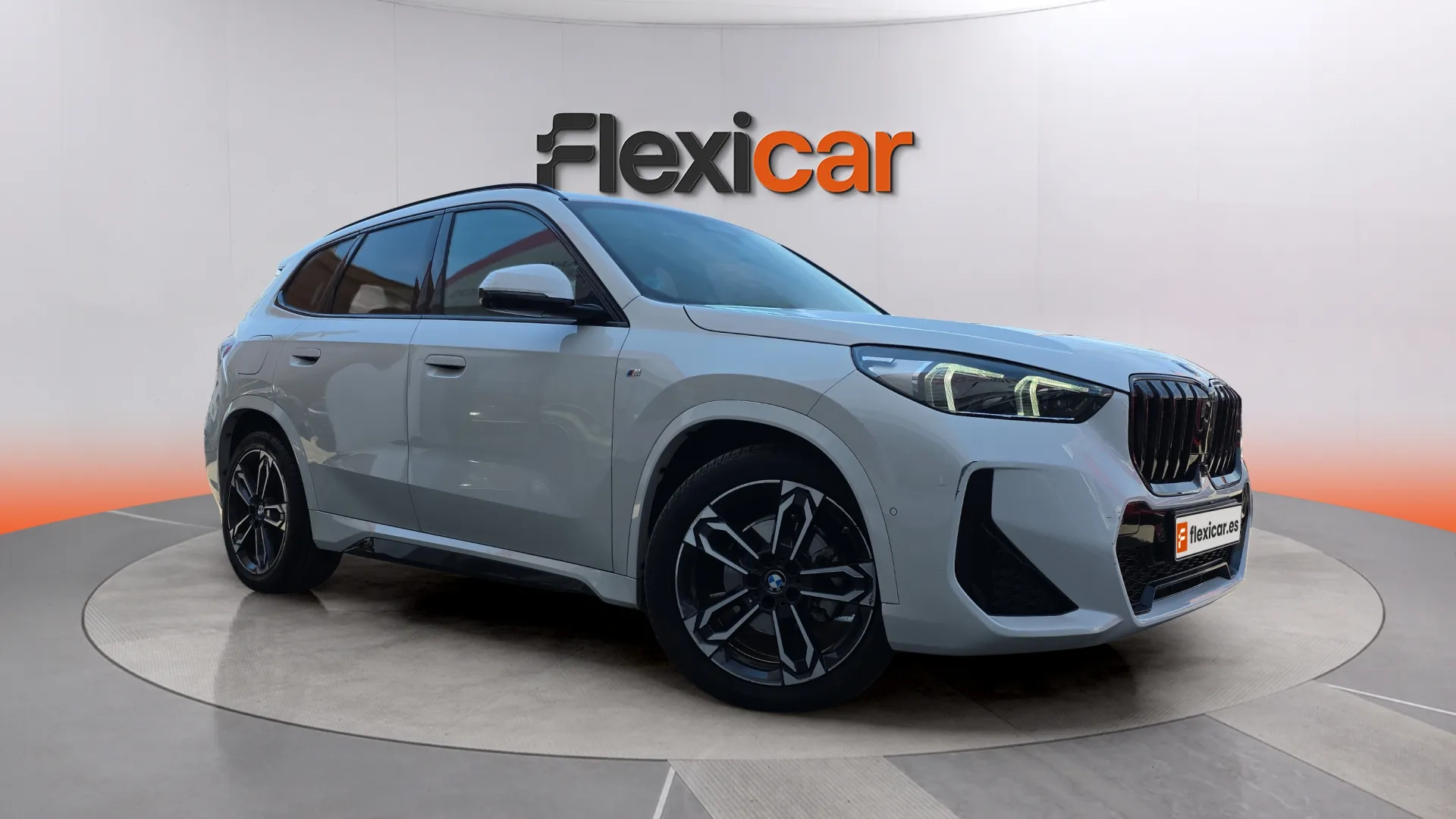 BMW X1 sDrive18d - foto 1