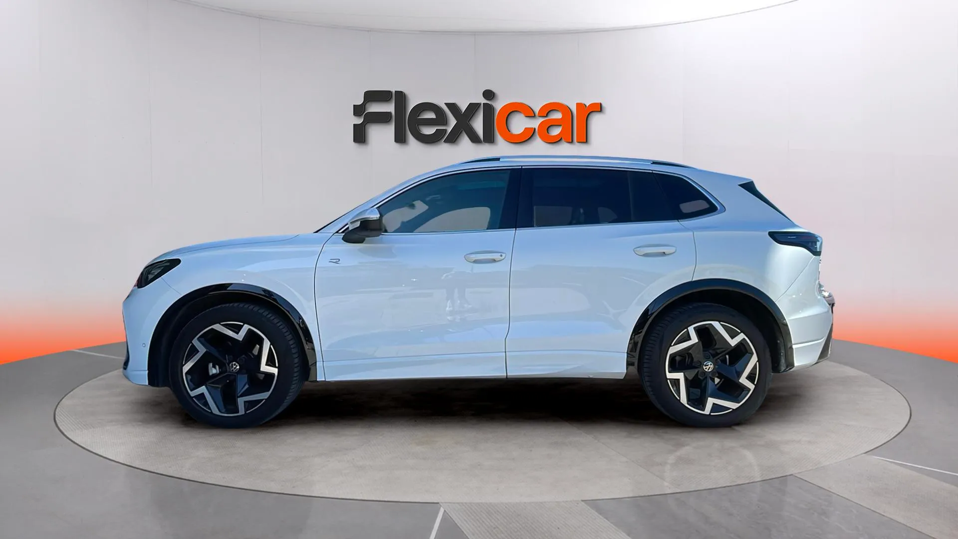 Volkswagen Tiguan R-Line 1.5 eTSI DSG - foto 5
